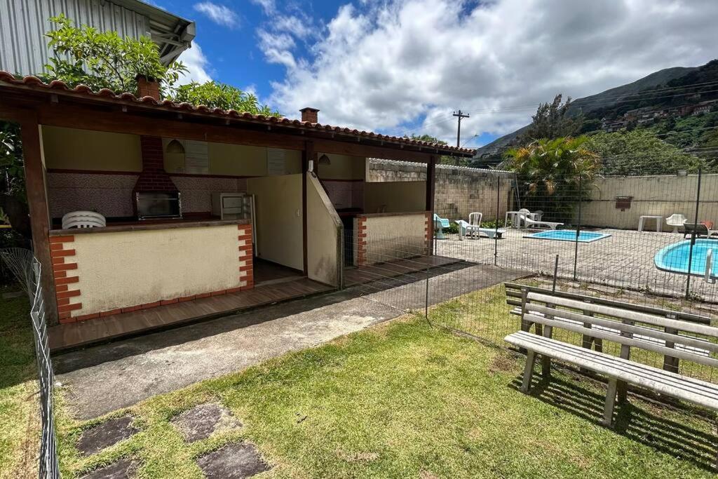 Studio 330 - aconchegante, 500m da Feirinha do Alto, com Garagem e Wi-Fi 500MB