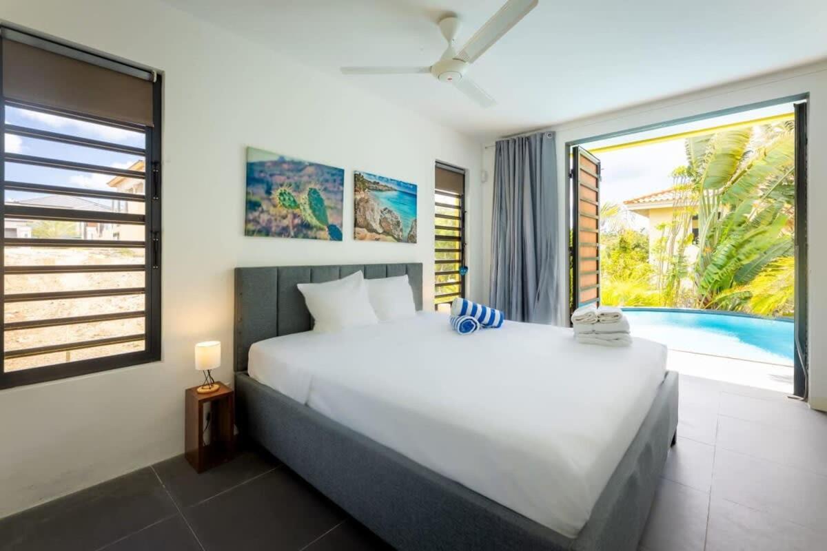 Tropical Paradise at Jan Thiel with Private Pool