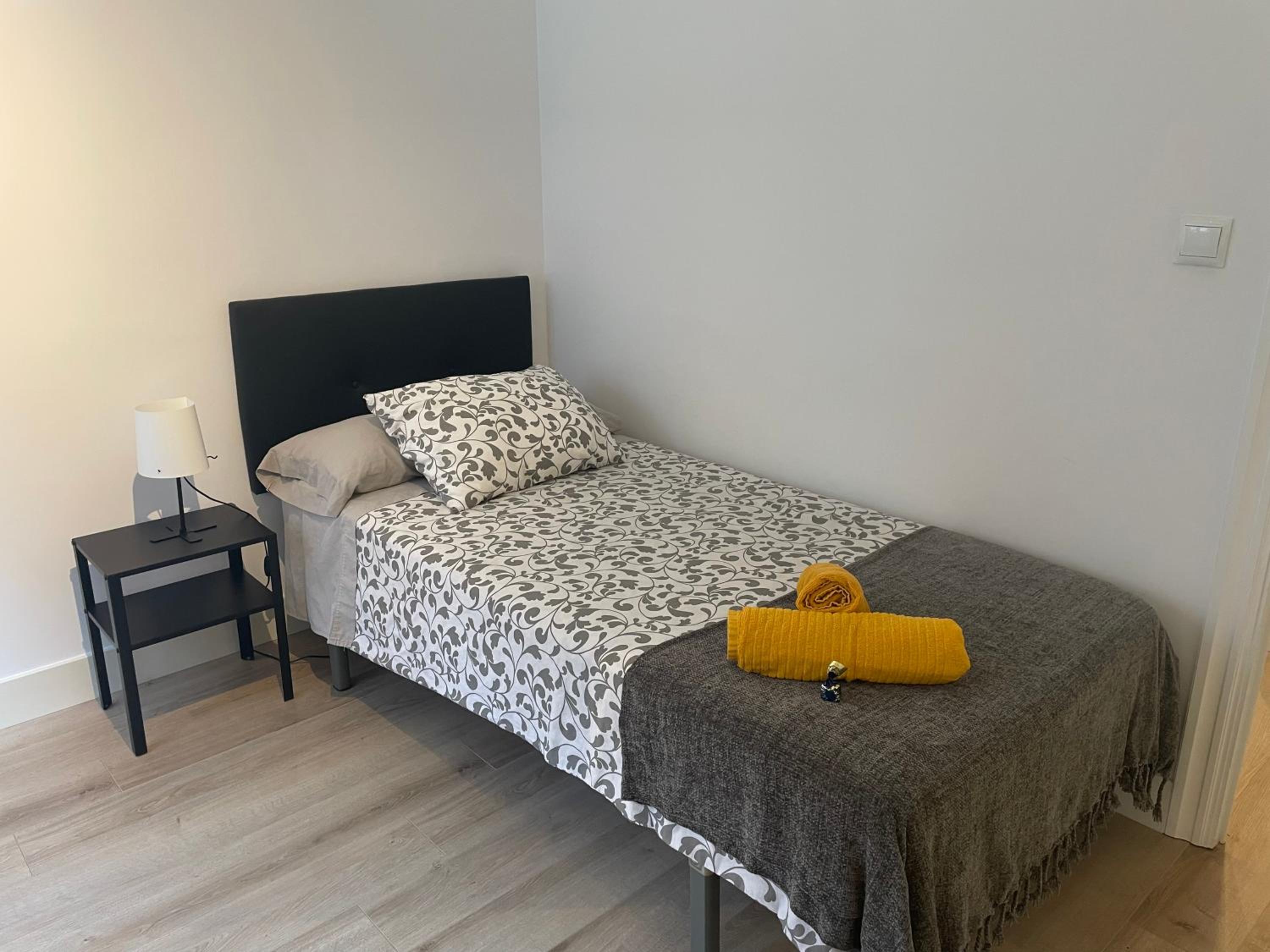 Nuevo, grande con garaje, Bilbao Arena, Casco Viejo