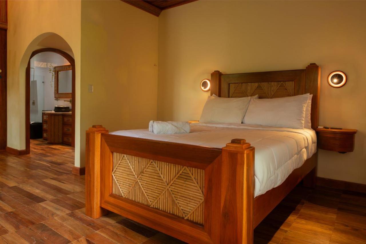 Arenal Ginger Home