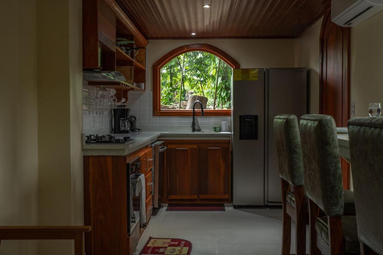Arenal Ginger Home