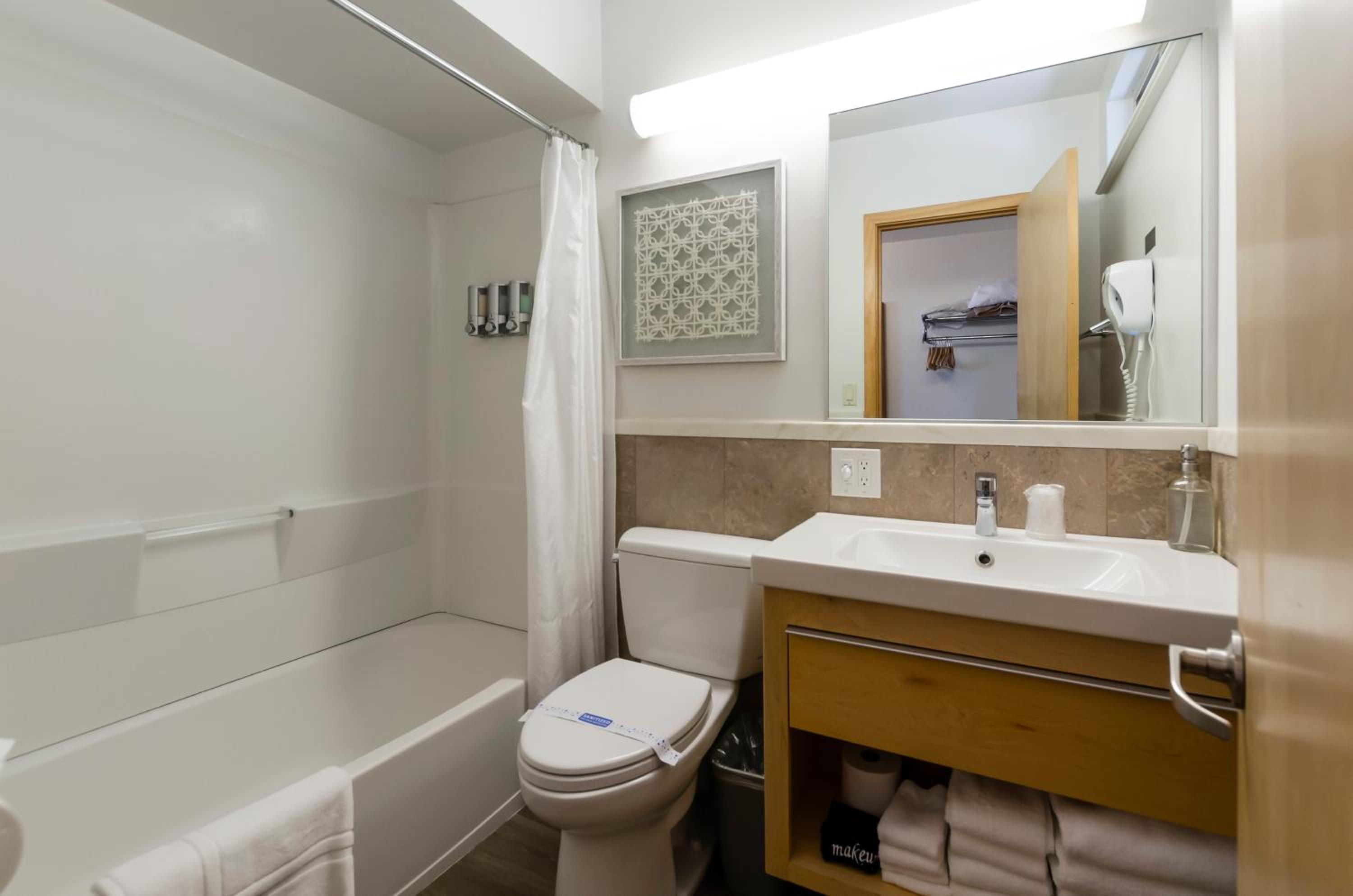 Firelite Lodge - Property Image 24