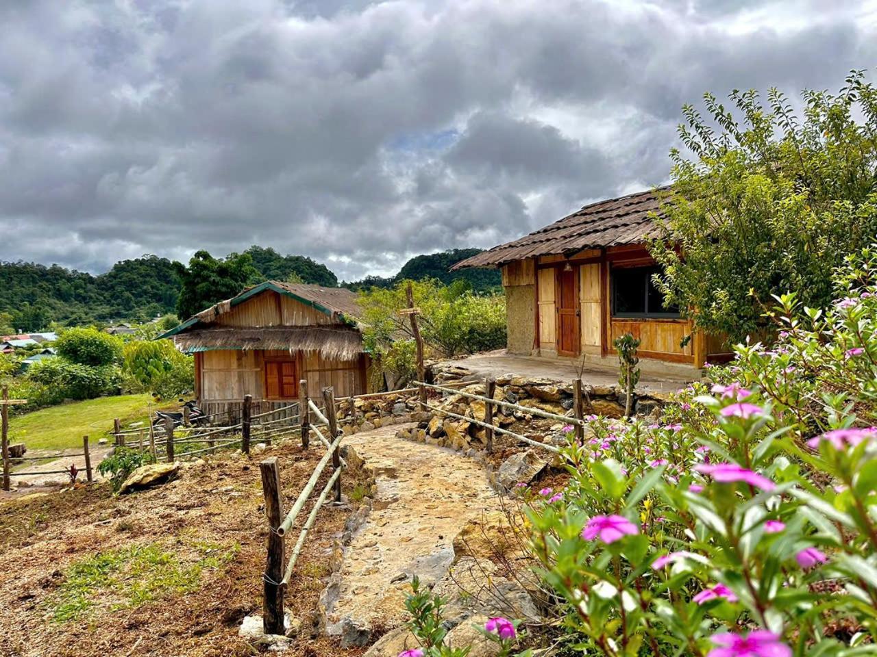 Hoa Phong homestay Moc Chau view 2