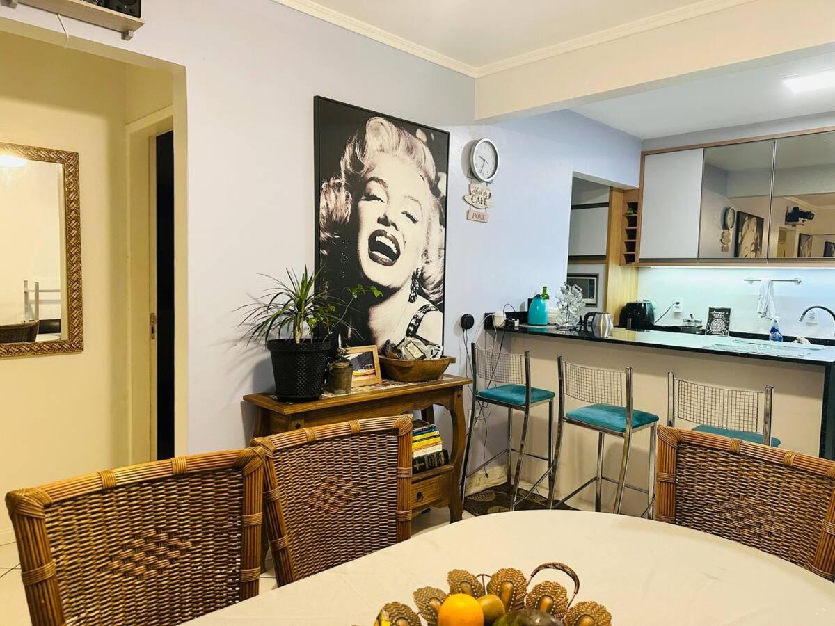 Localização, ar, mercado 24 horas, vista mar, Wifi