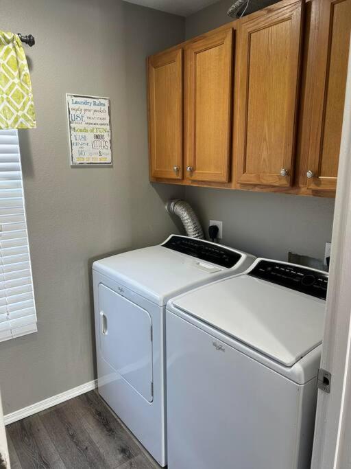 Beautiful condo-no stairs, and arcade games! 5bed view 2