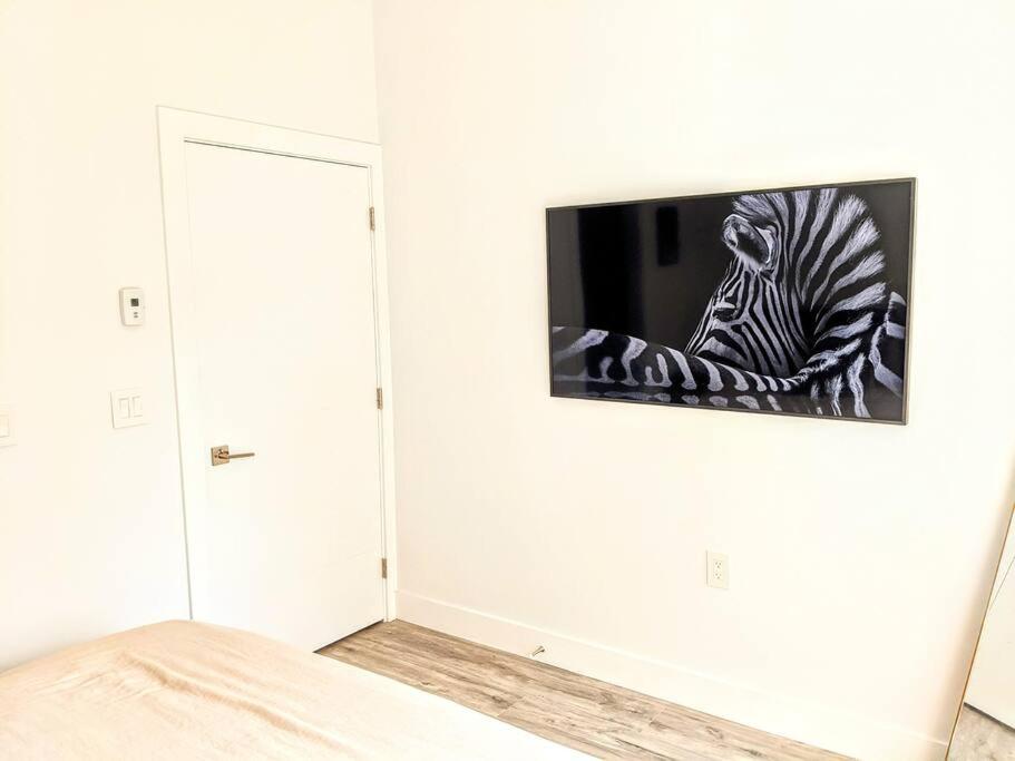 2-Level Central Modern Duplex Home
