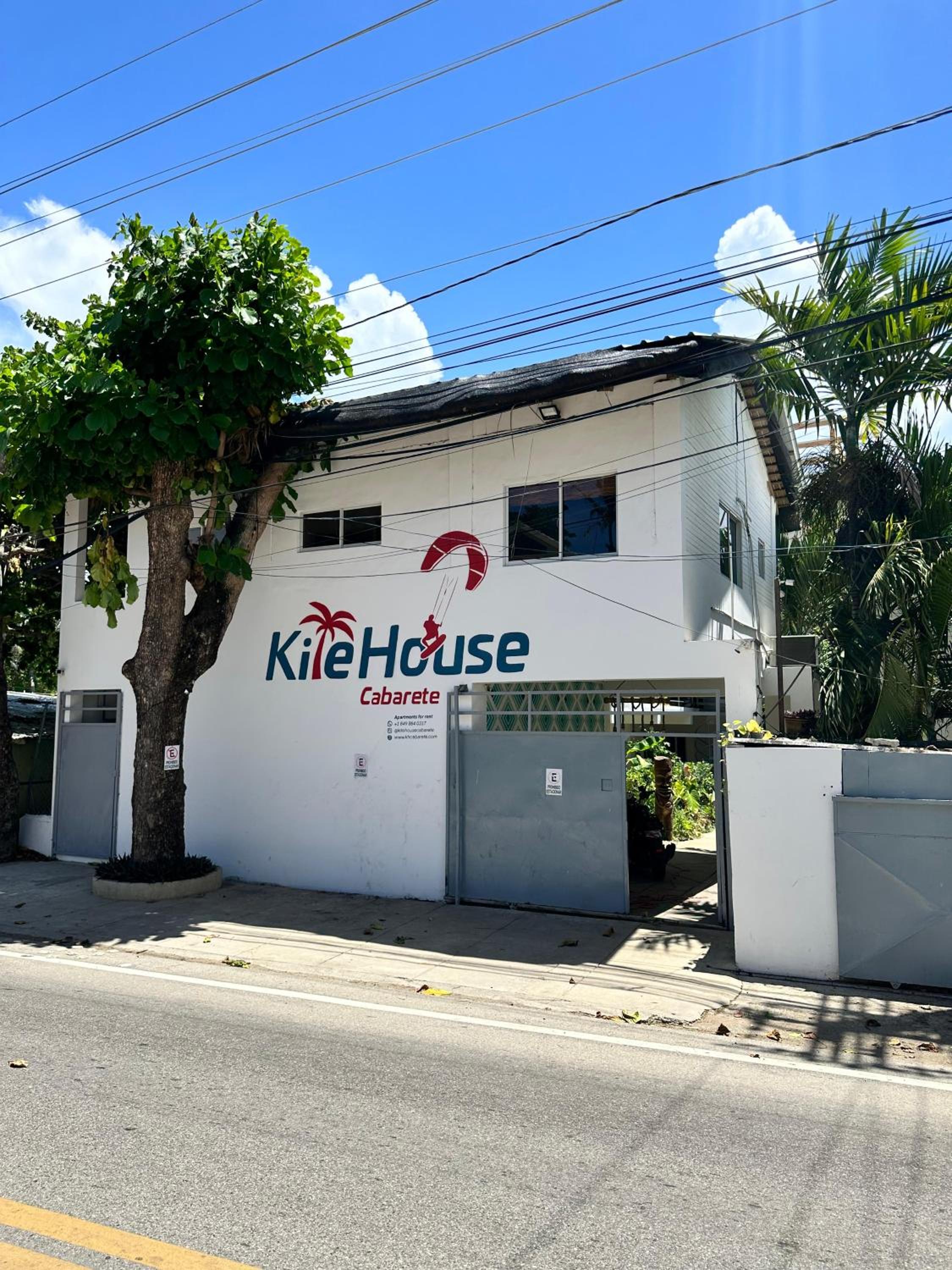 Kite House Cabarete across Kite Beach