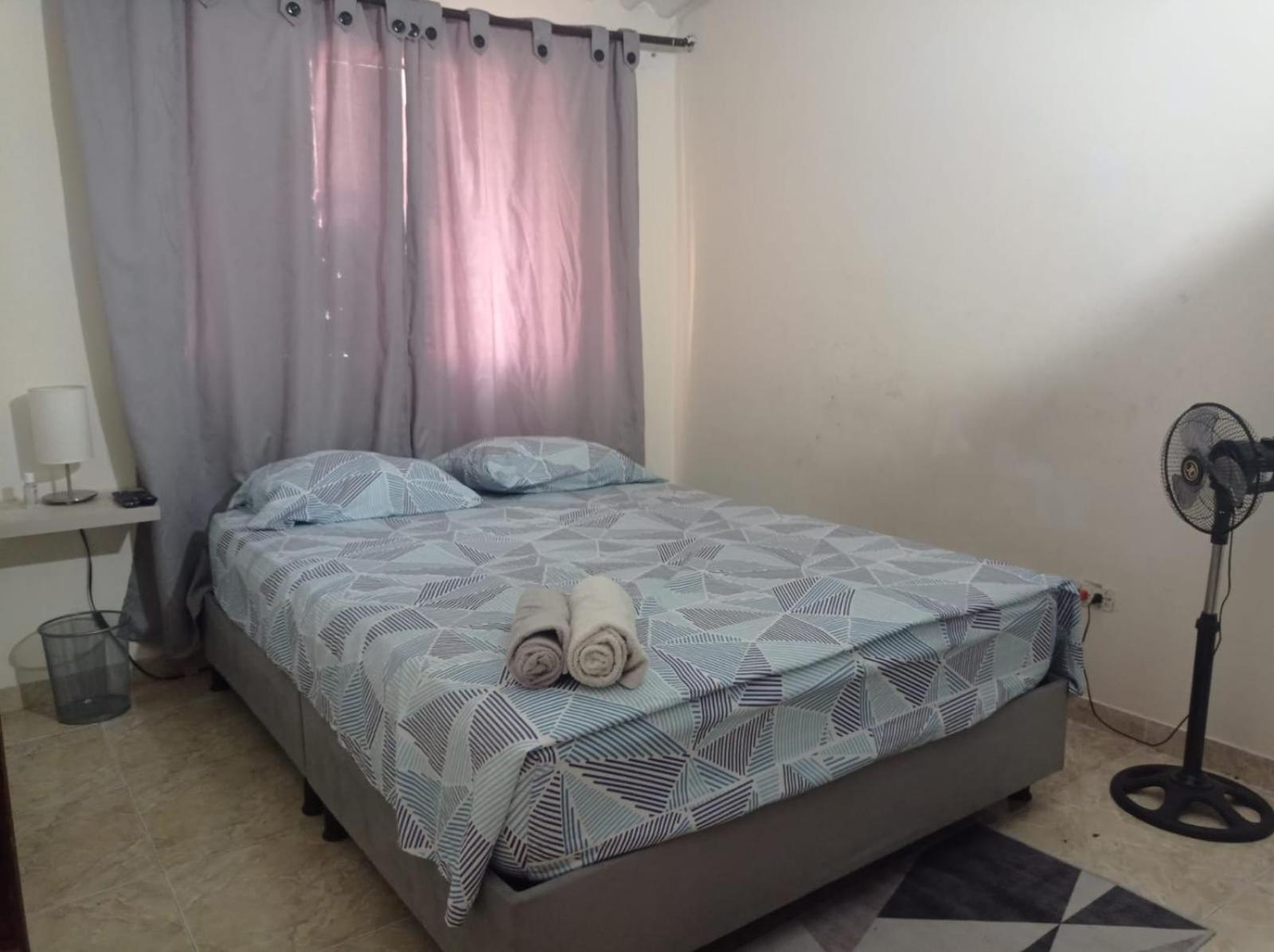 Fully Furnished Rooms in Comfy Affordable American Colombia Stay Home Near Caracolí Mall & Botanical Garden in Floridablanca, Santander