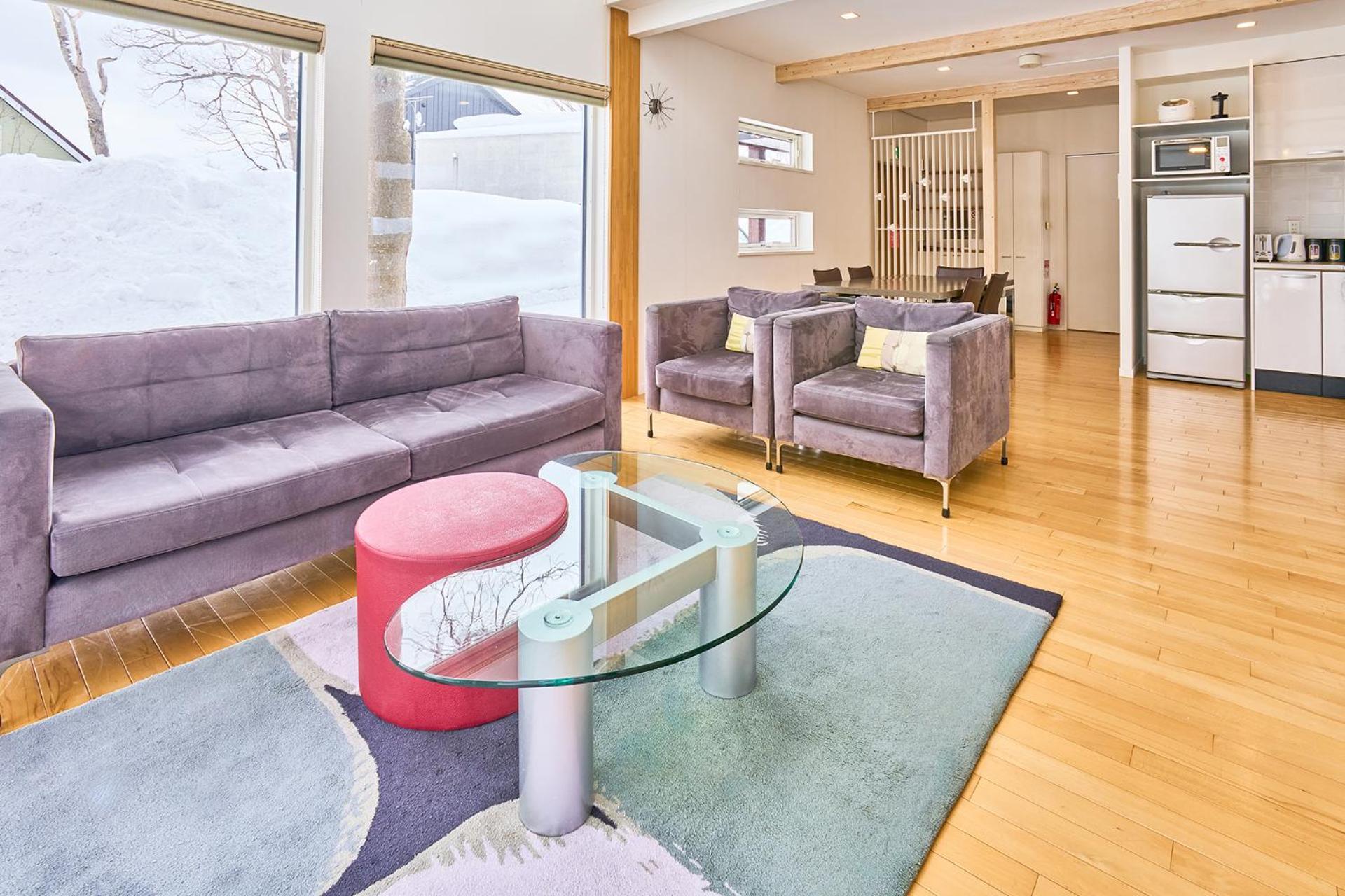 Niseko Central Houses and Apartments - Image 2