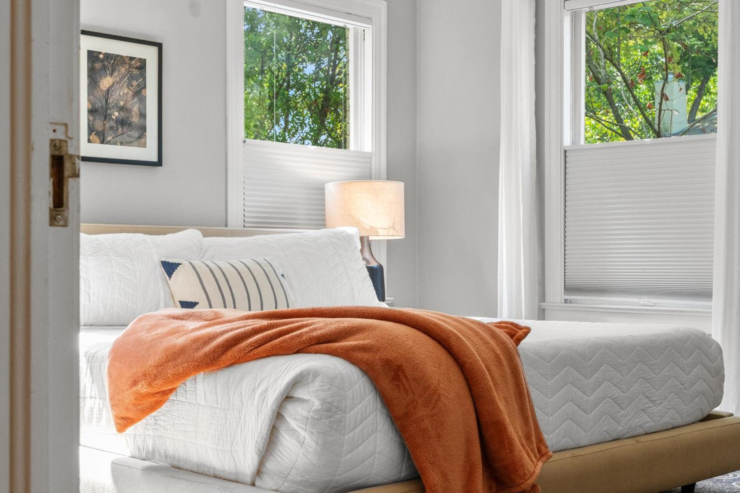Re-Imagined Historical Home - Clarksville Vintage view 4