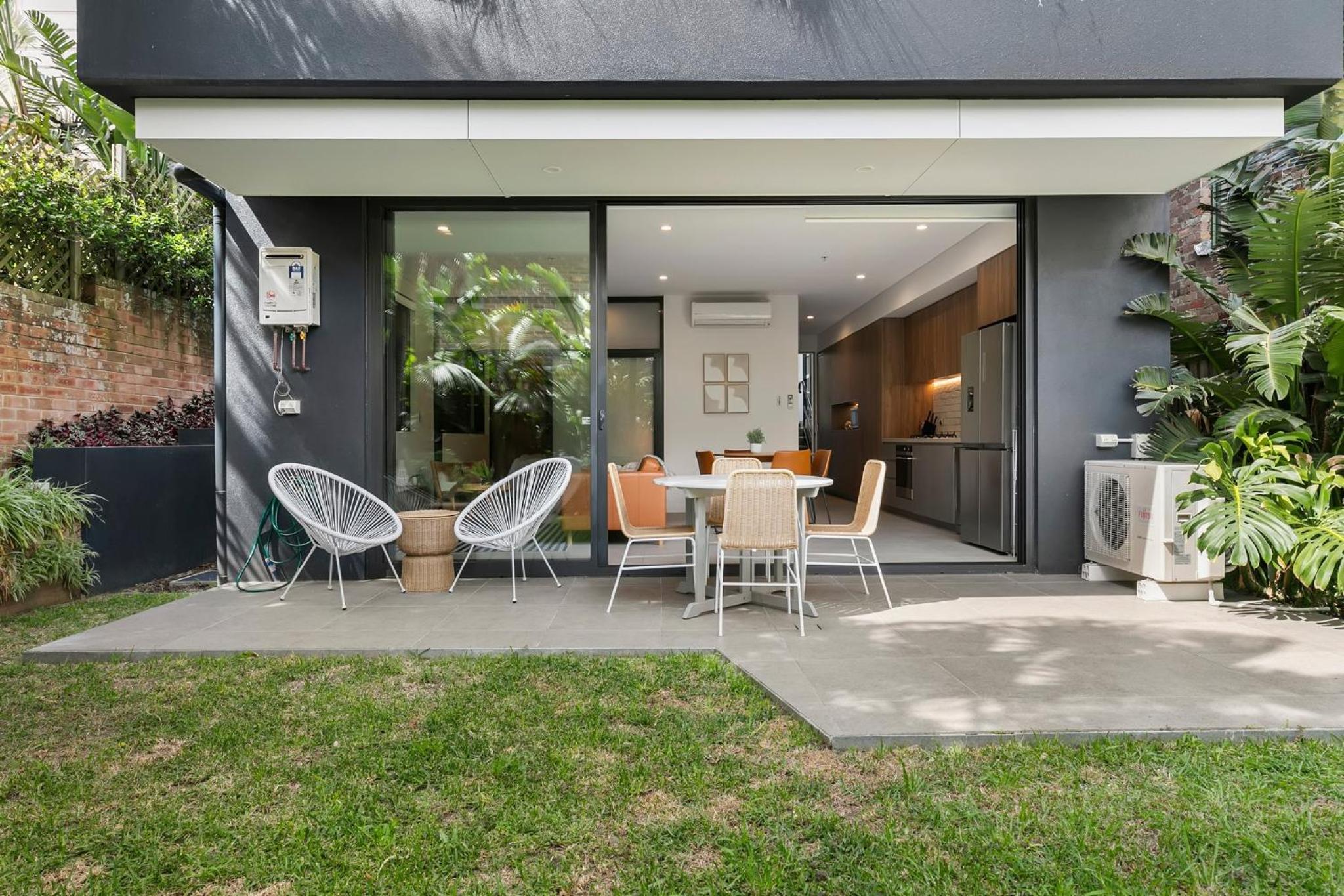 Coogee Coastal Escape #1 - 3 Mins to Sand & Dining
