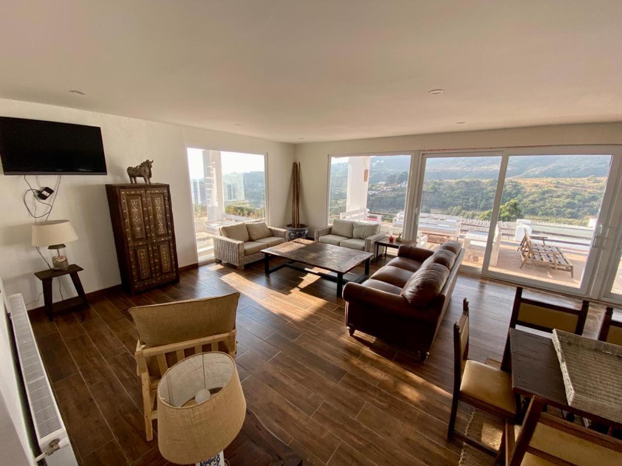 Casa de 9 habitaciones con baño independiente