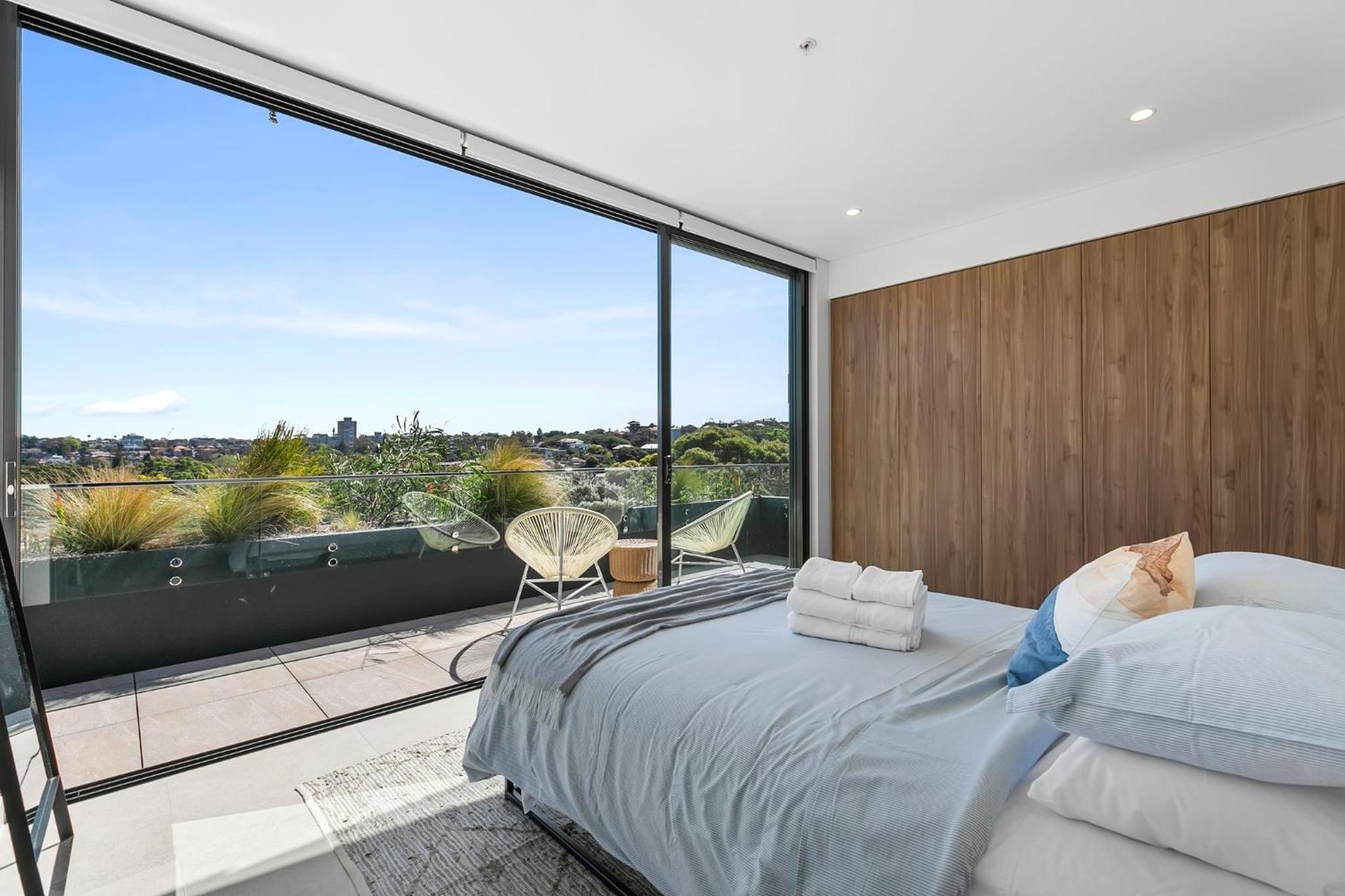 Coogee Beachside Penthouse 7