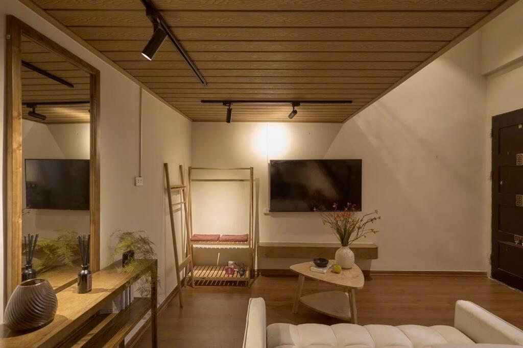 Old Quarter Attic Homee
