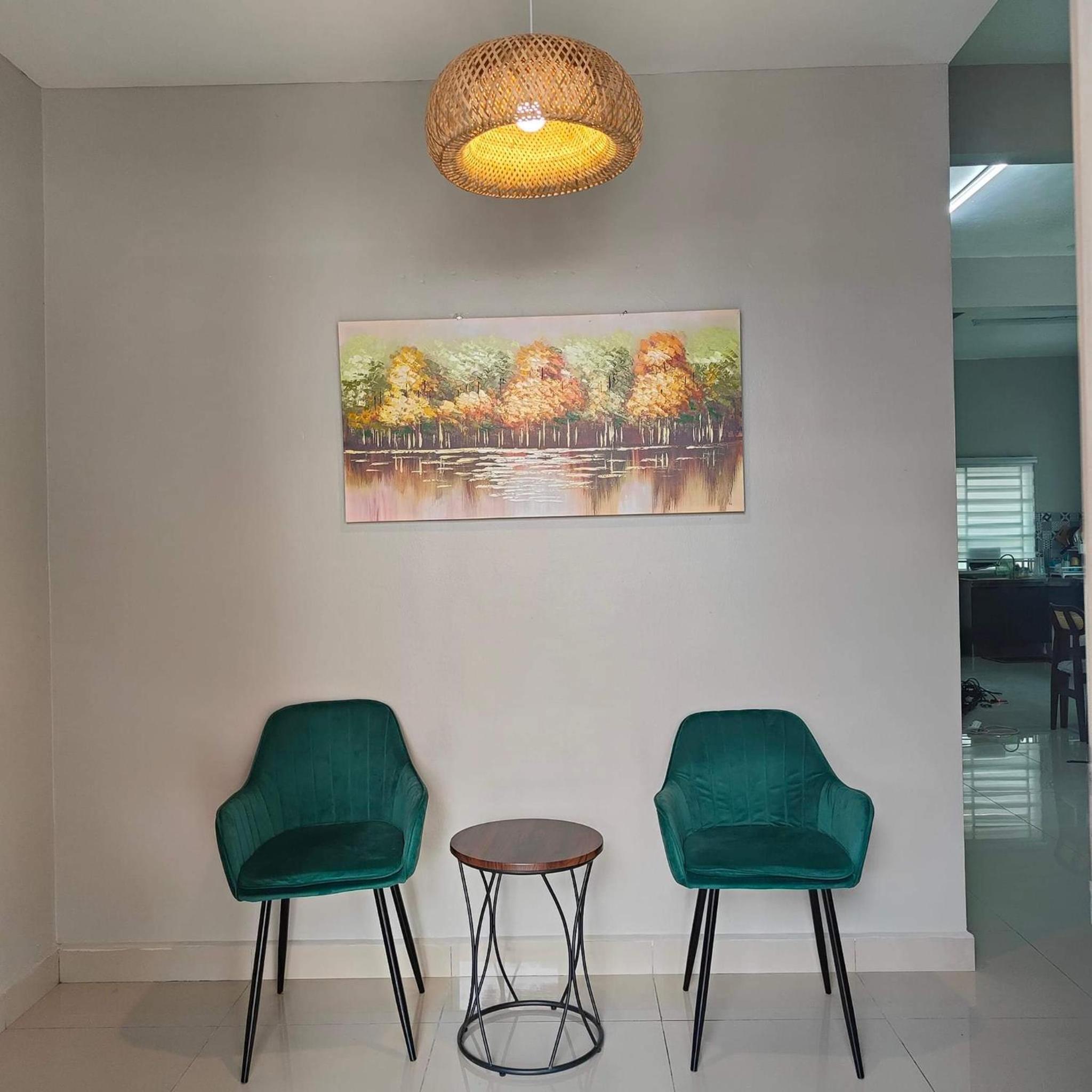 Homestay Qasrina Semi D 4 Bilik view 4