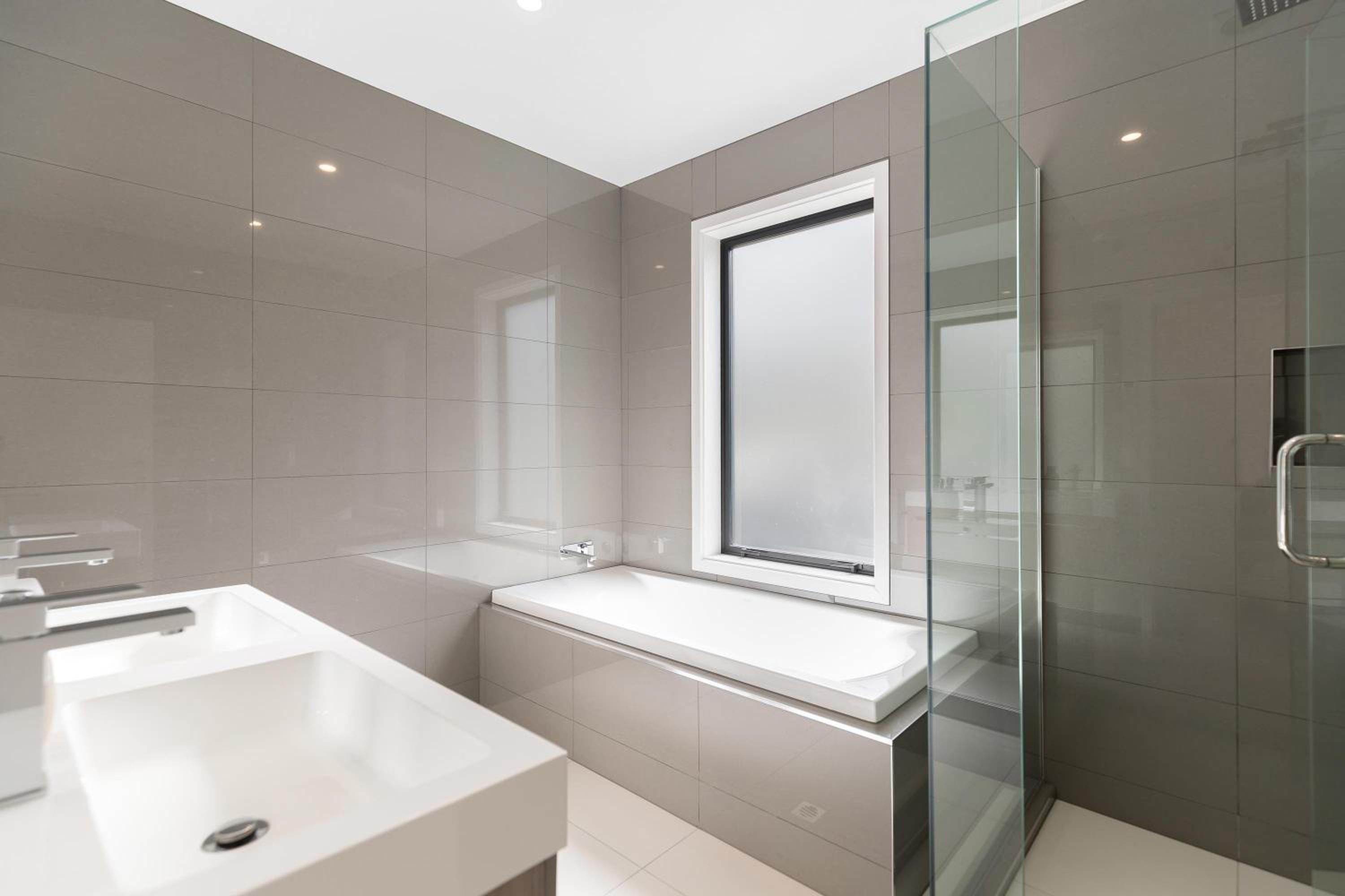 High Rise Views Luxury Retreat view 5