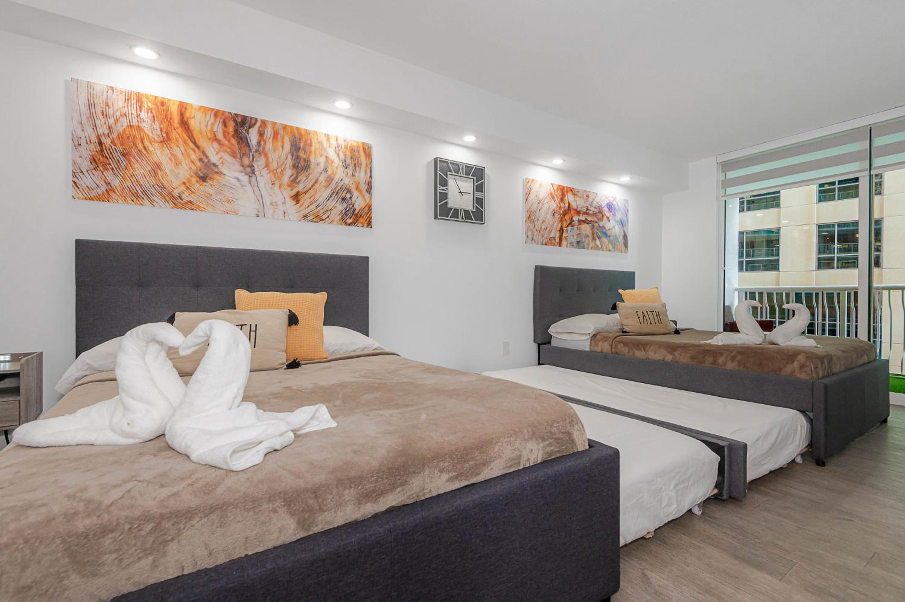 High Rise Brickell Modern Studio
