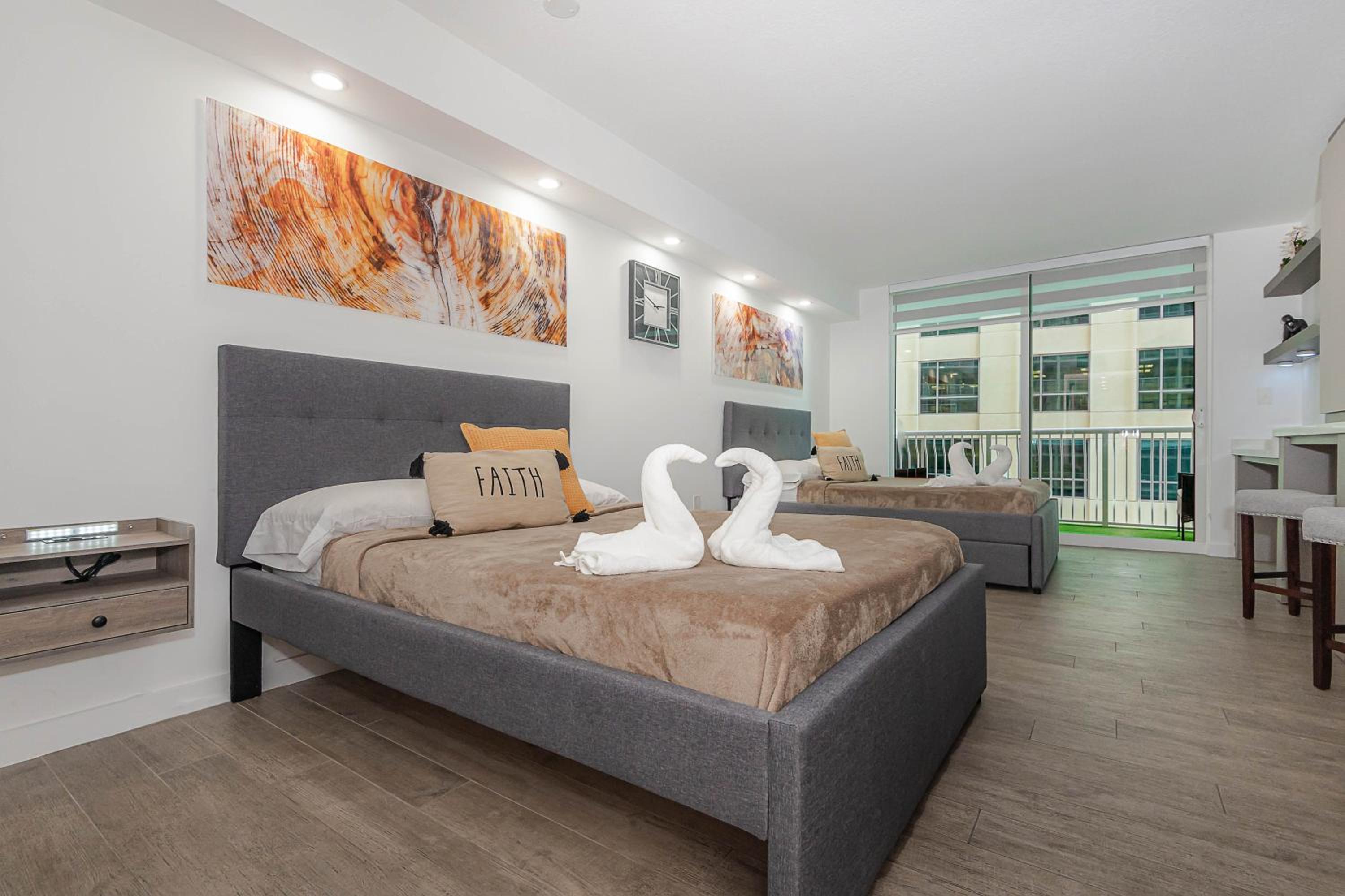 High Rise Brickell Modern Studio