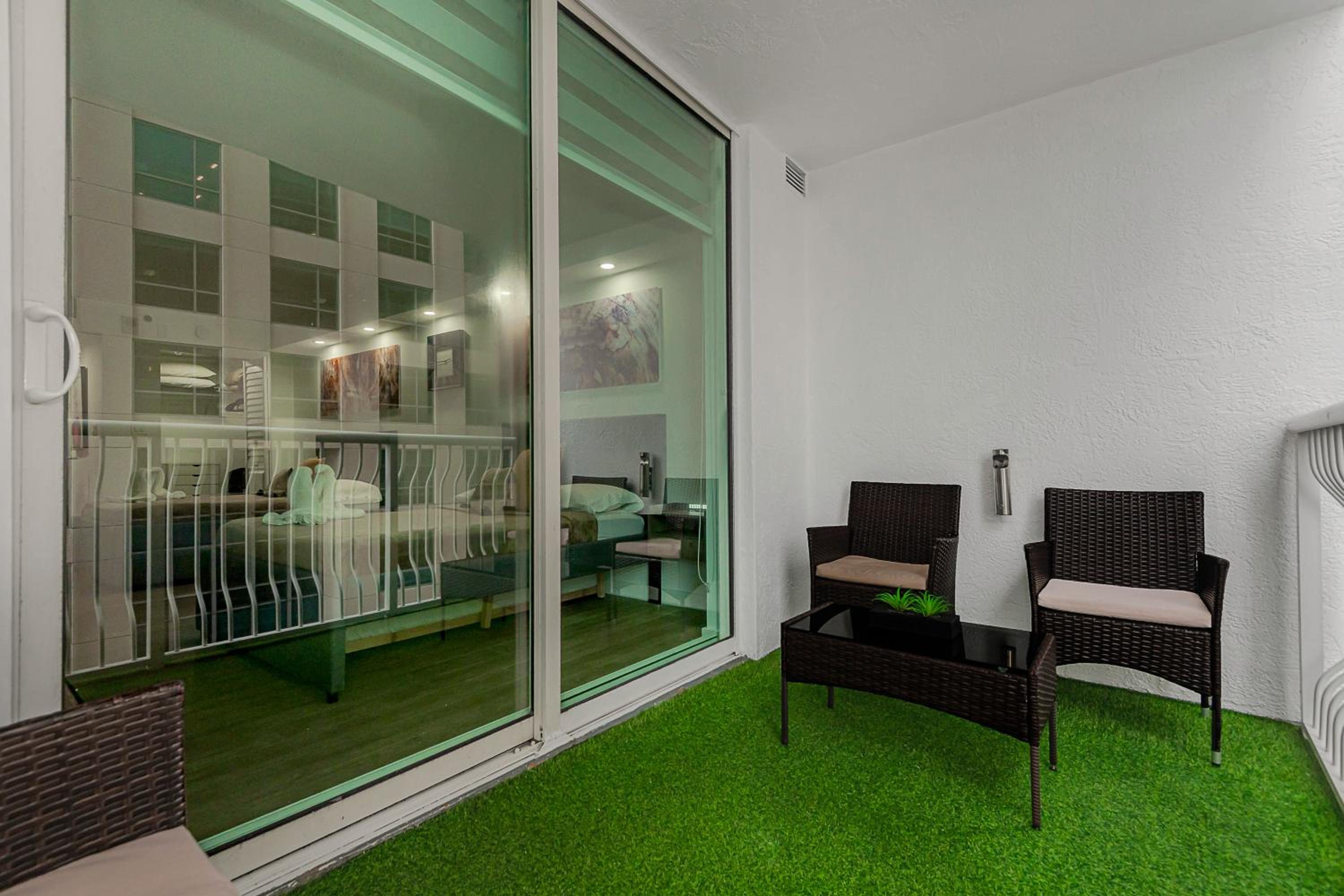 High Rise Brickell Modern Studio