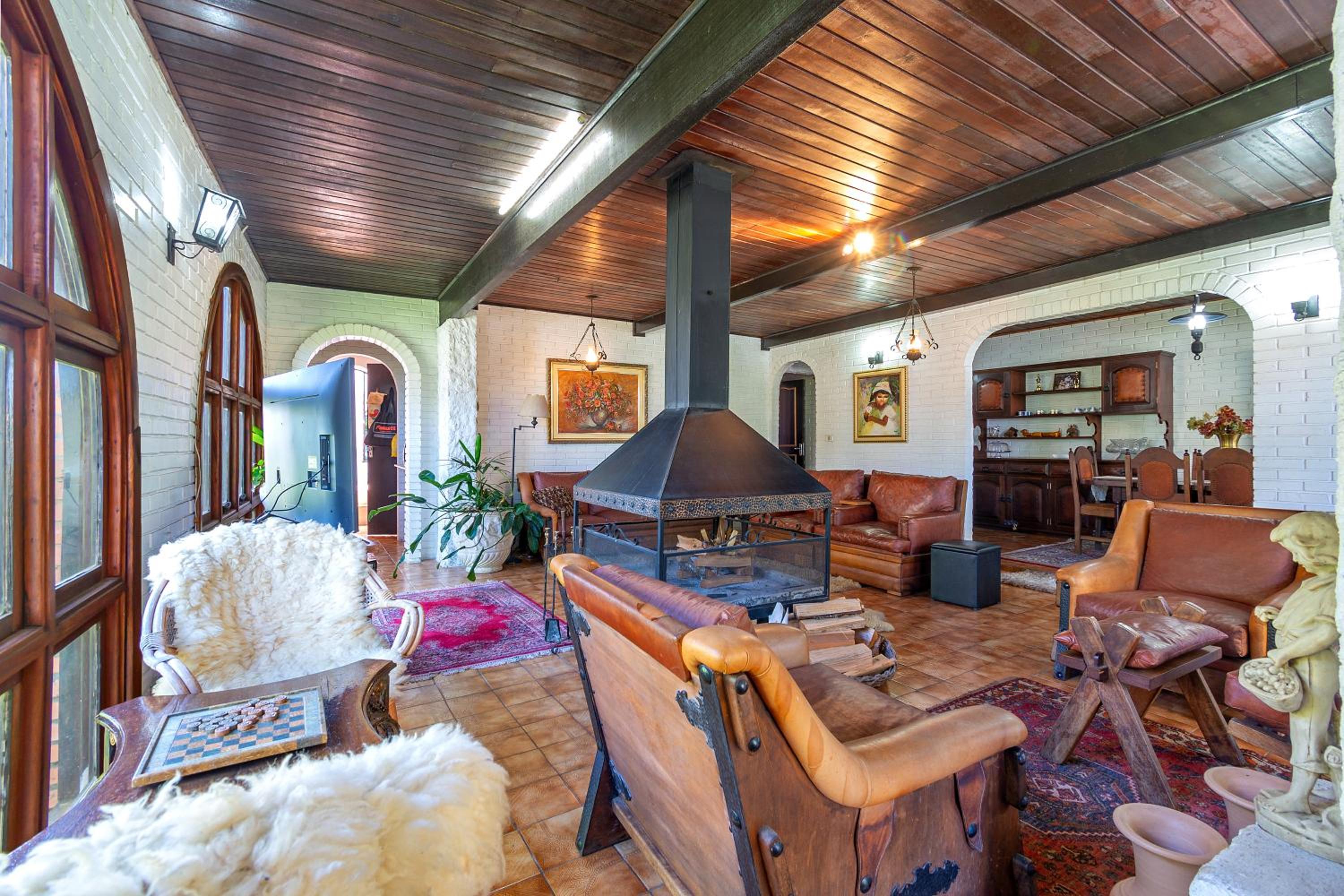 Casa Tissot- 4 Quartos no Centro de Gramado
