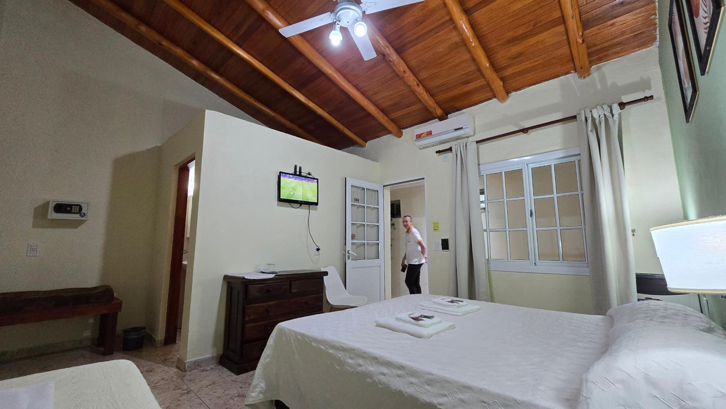 Hotel Arenas Blancas
