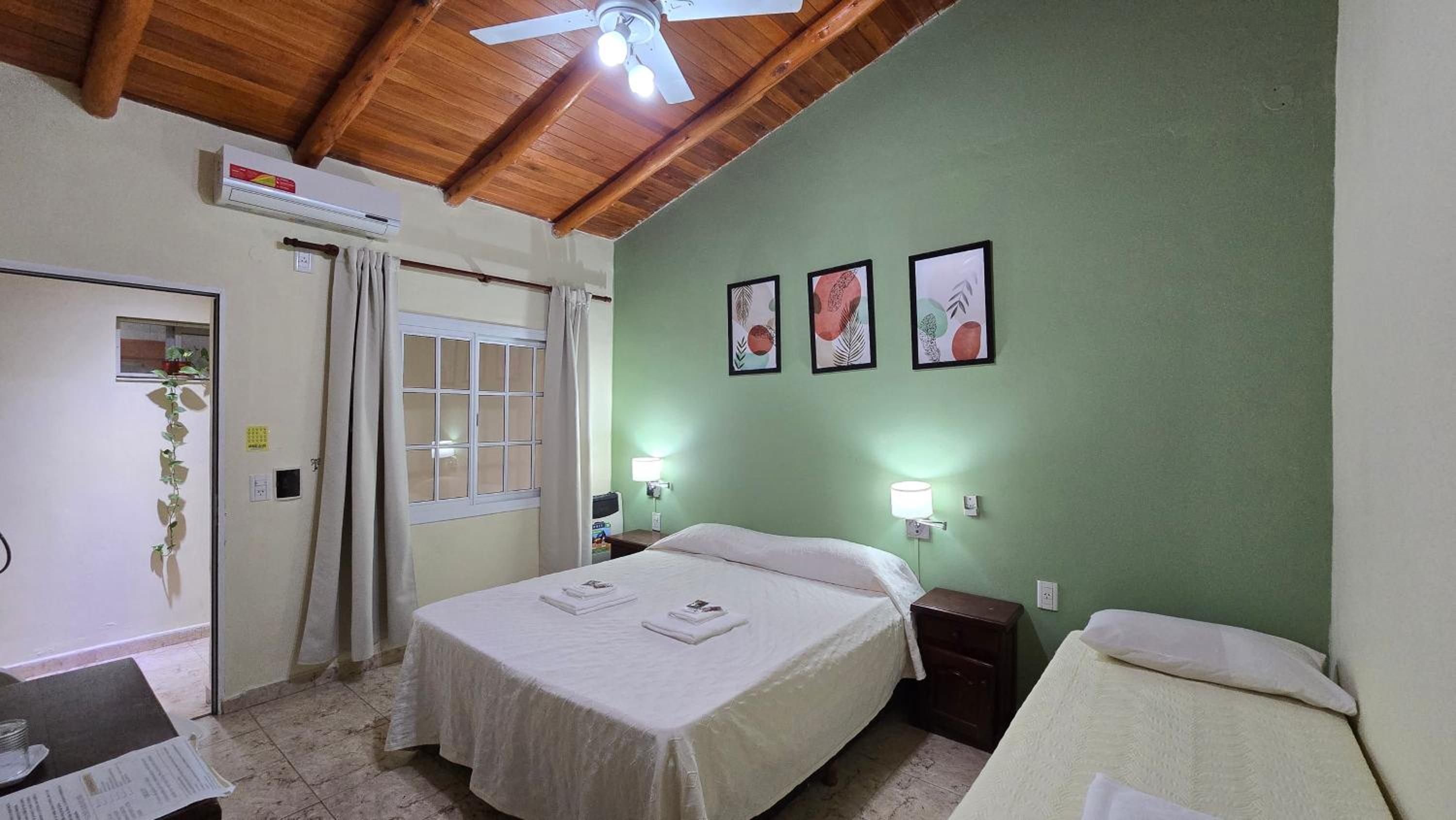Hotel Arenas Blancas