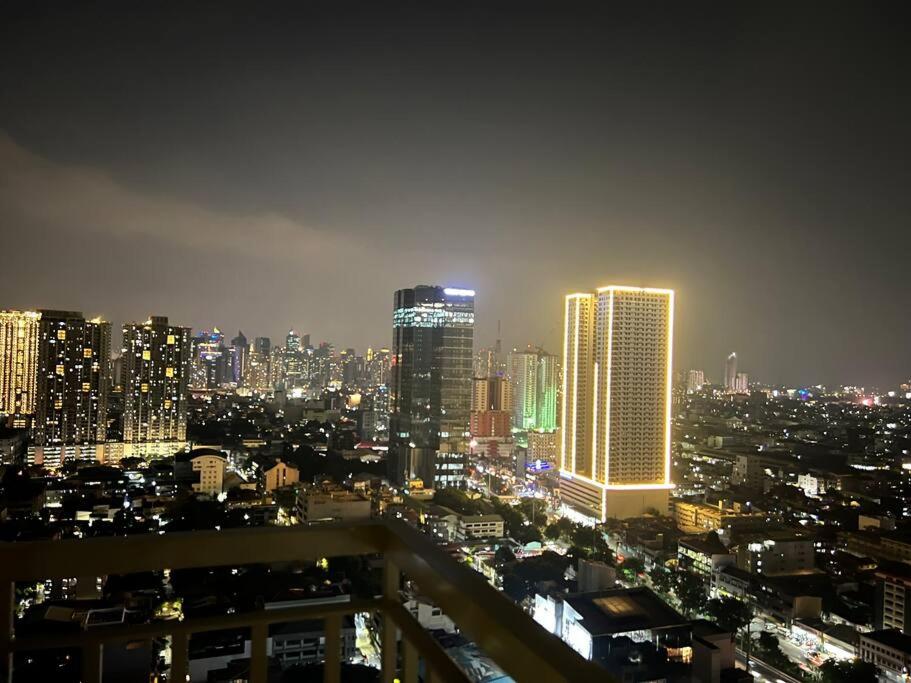 2BR Solana Suite near MOA PICC NAIA view 5