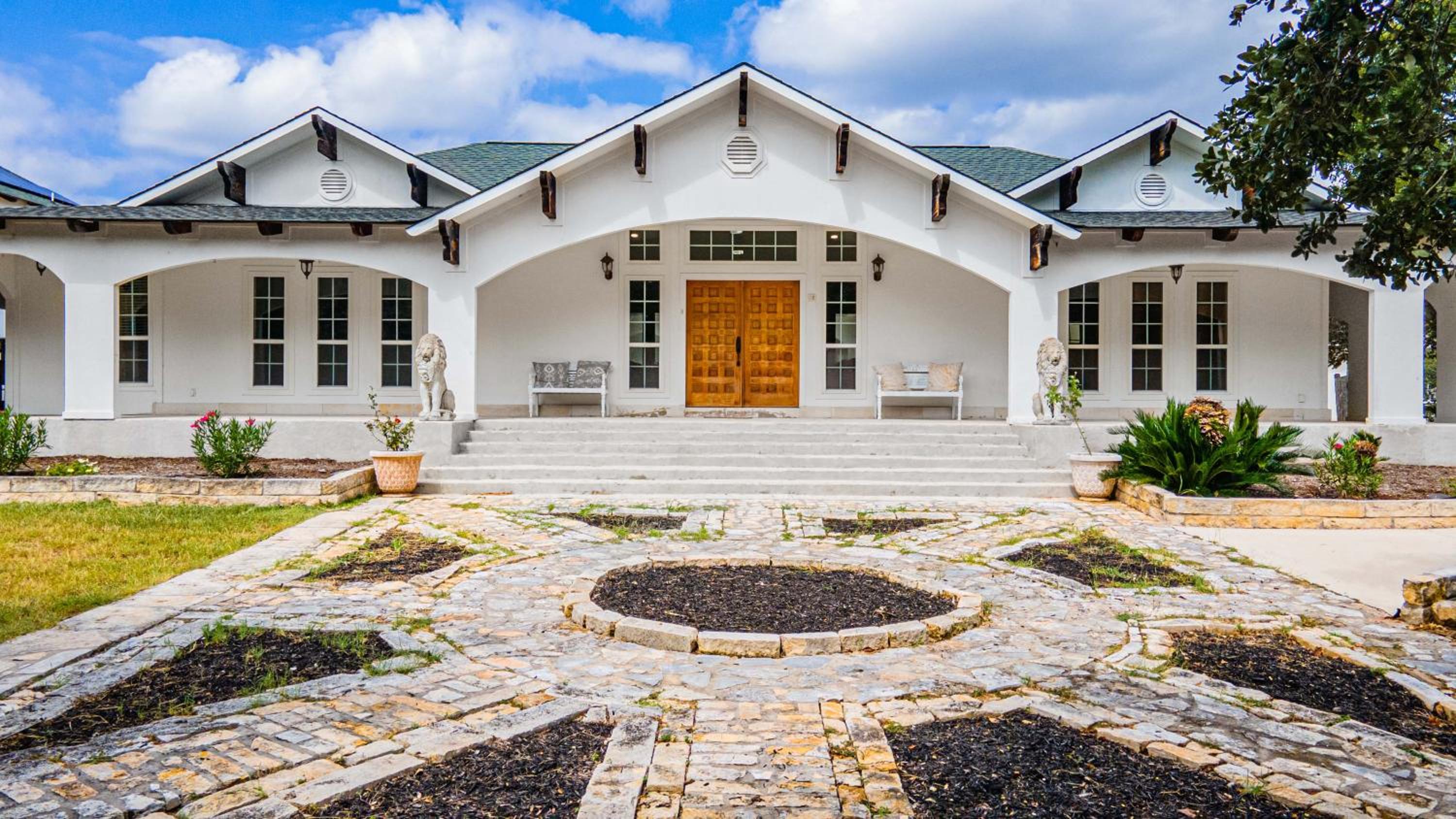 Casa Blanca in Texas Hill Country view 5