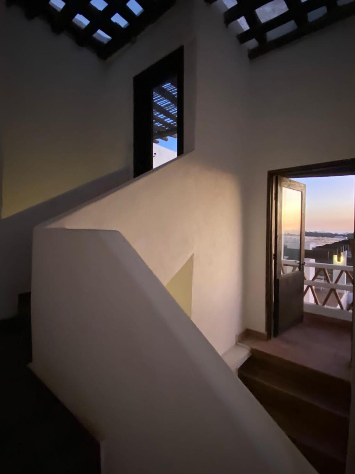 Casa de 9 habitaciones con baño independiente