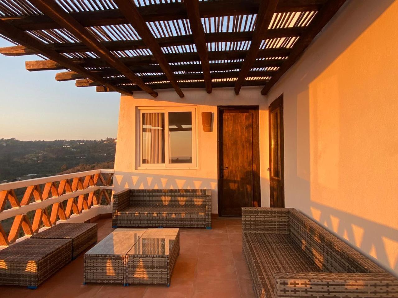 Casa de 9 habitaciones con baño independiente