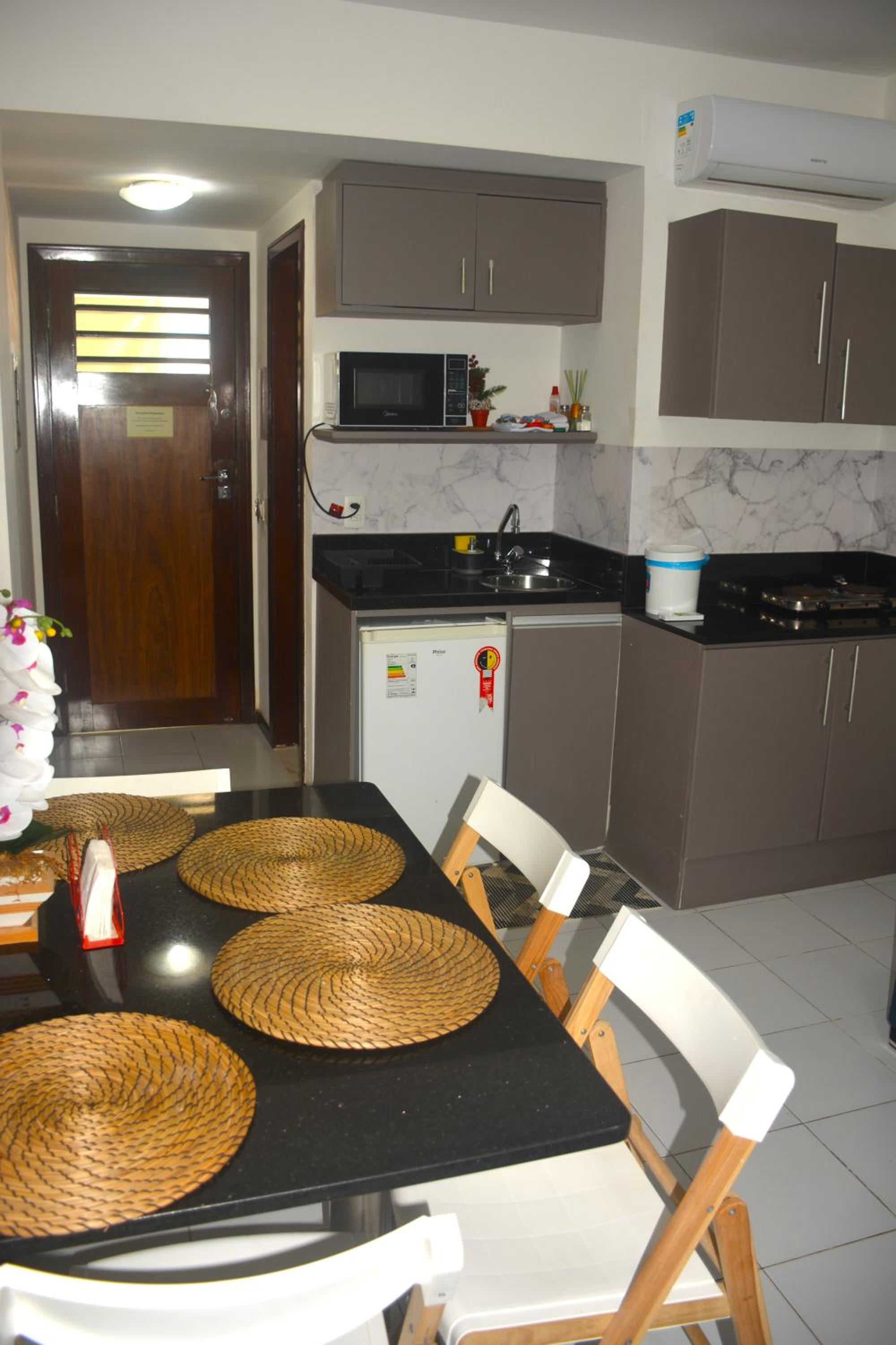 Araça flat 308 - Lateral Vista Jardim