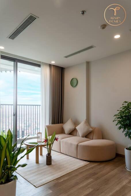 Armin Homes 2 BR with bathtub Swan Lake Onsen Ecopark view 5
