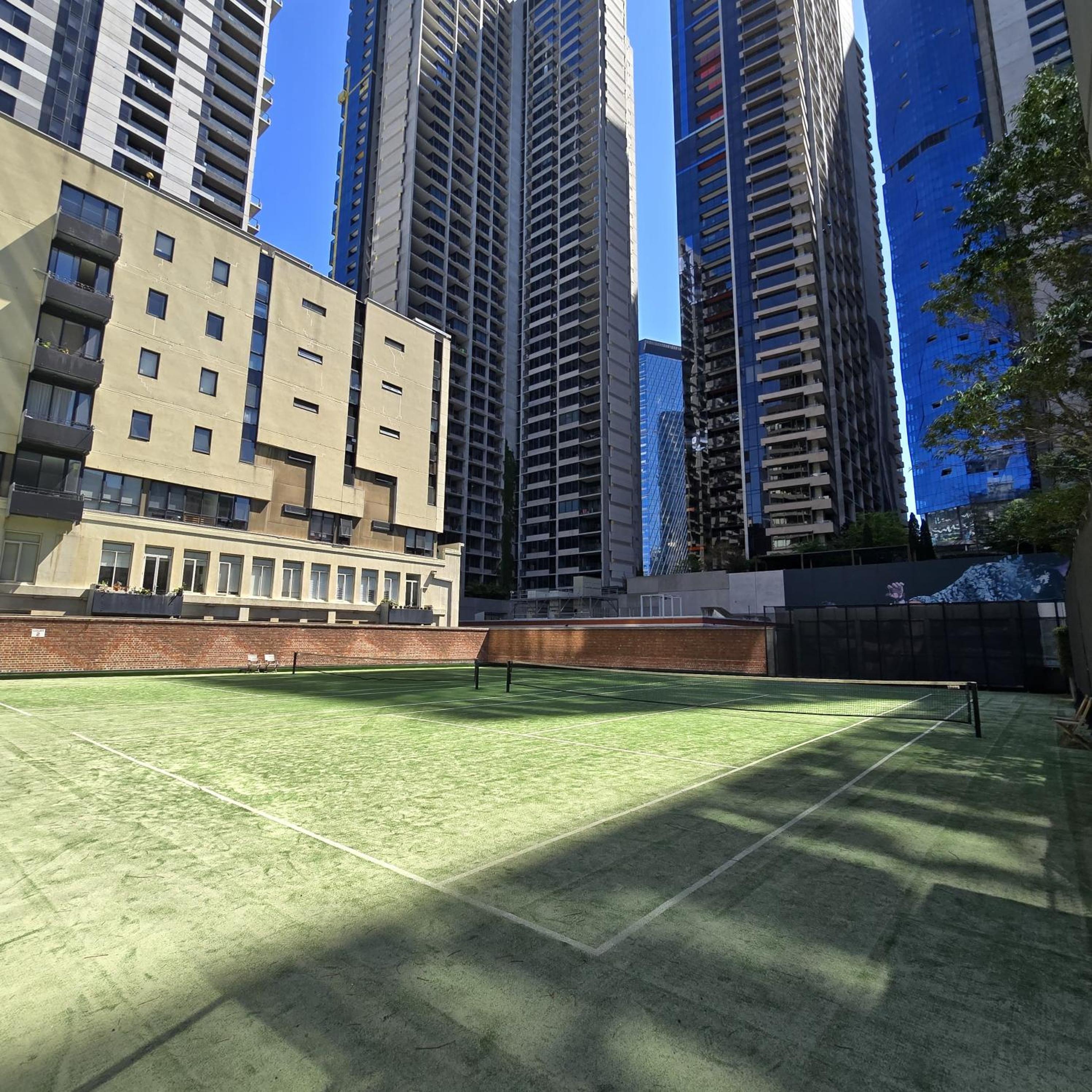 Luxuriq on Bourke