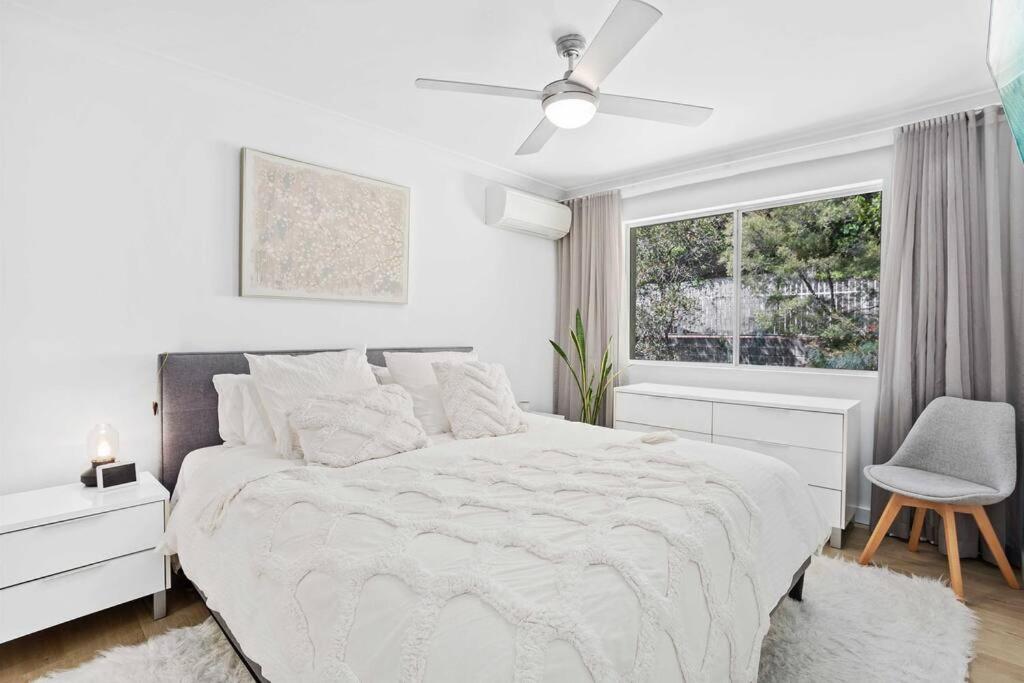 Hillside in the heart of Burleigh!
