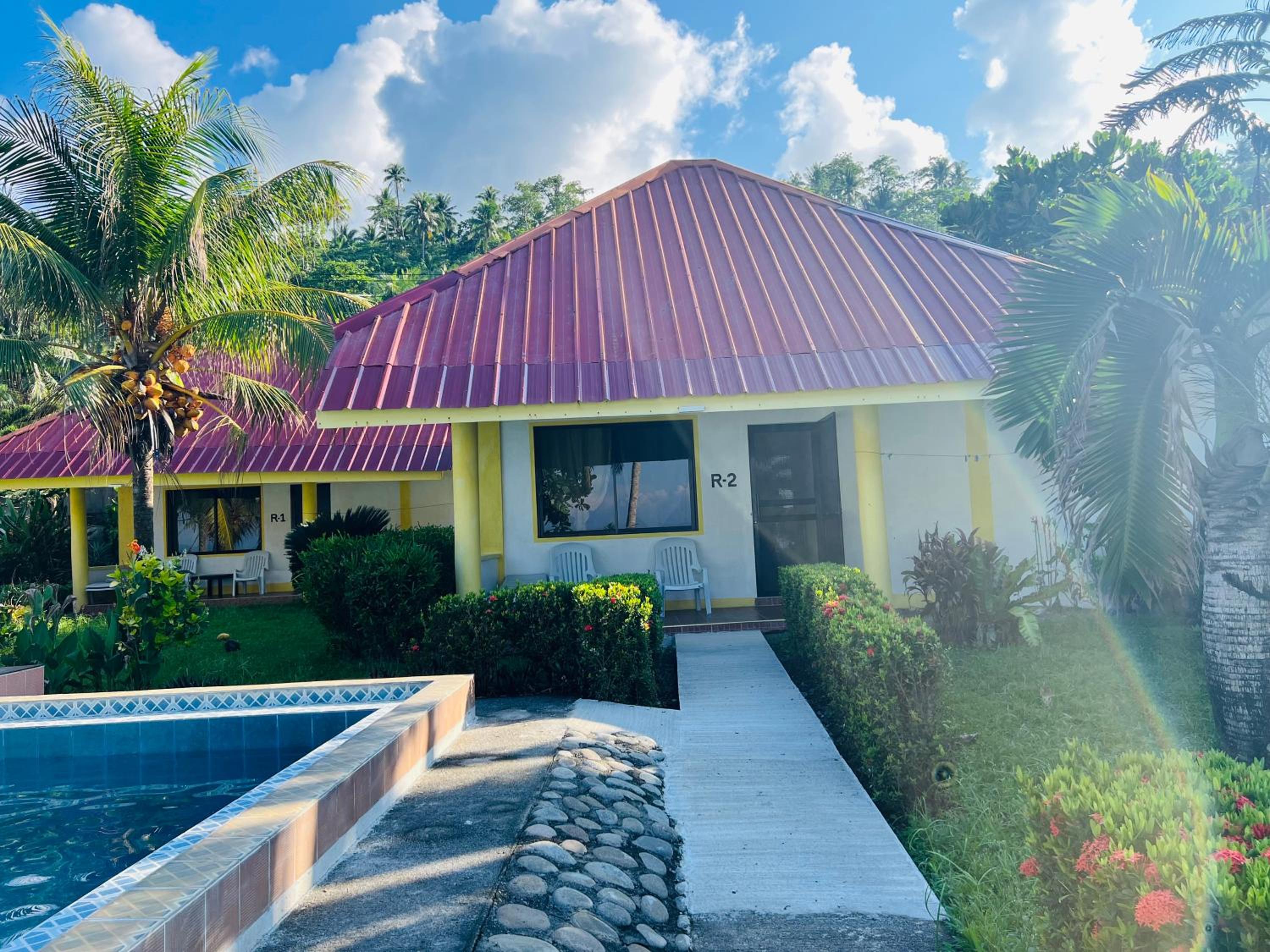 Pintuyan Dive Resort