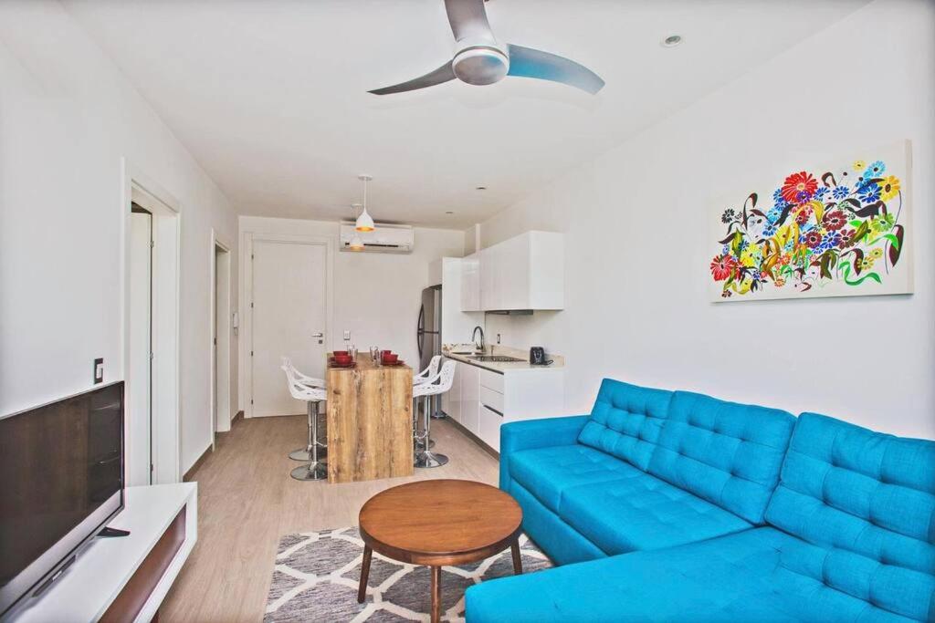 Fantastico departamento junto 5th Avenida 203 view 3
