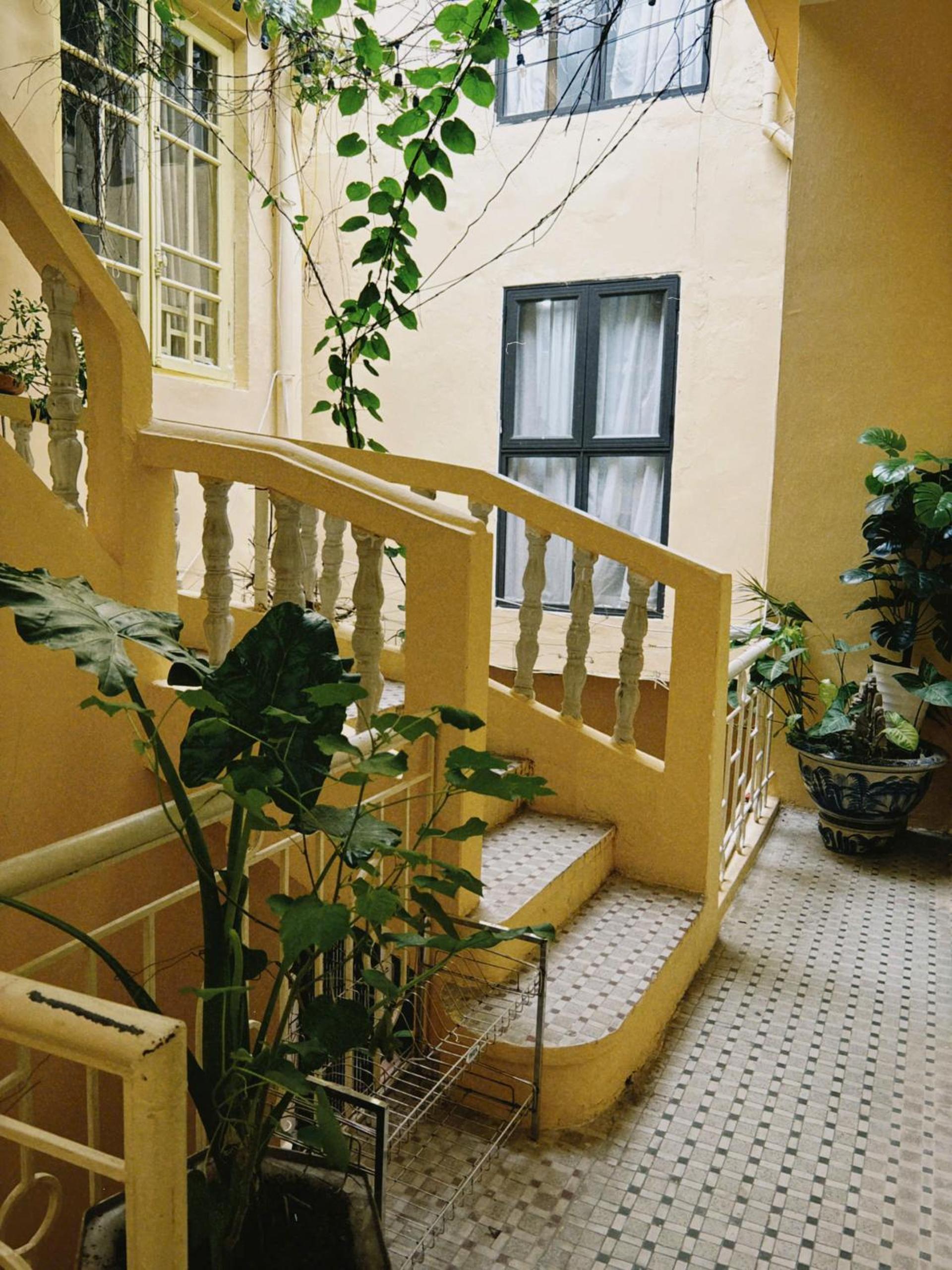 Azalea Apartment