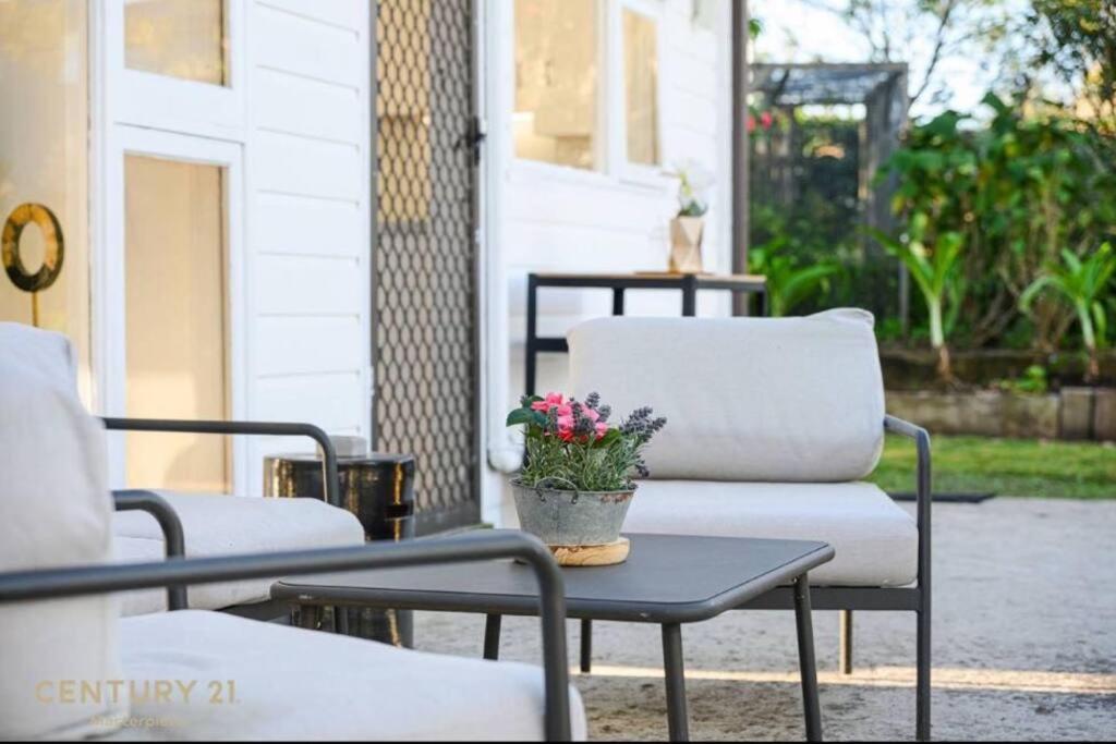 Fully Furnished 3 Bedroom Home