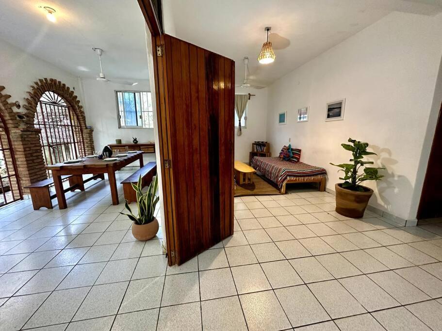 Special offer, Walk to Beach, AC and Starlink view 4