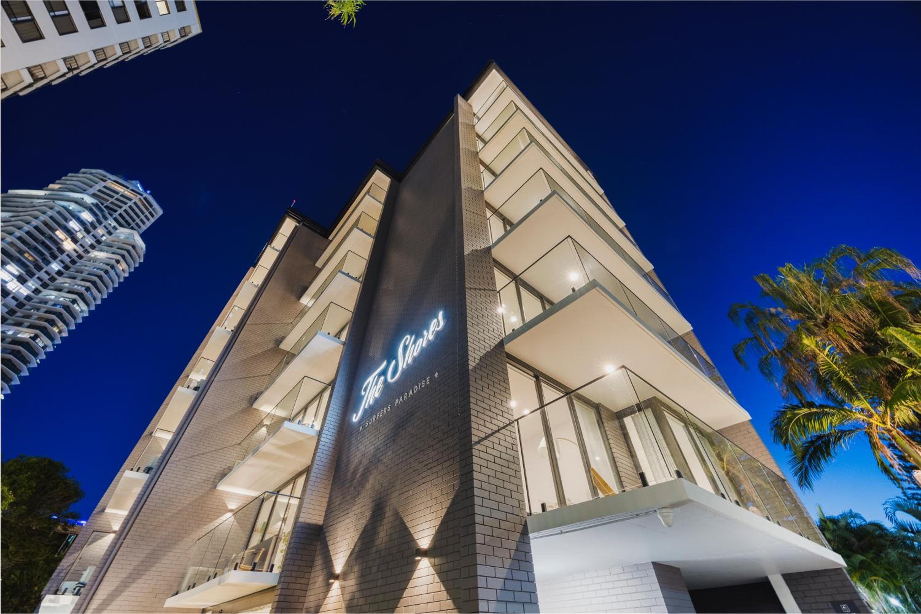 The Shores Surfers Paradise Apartments