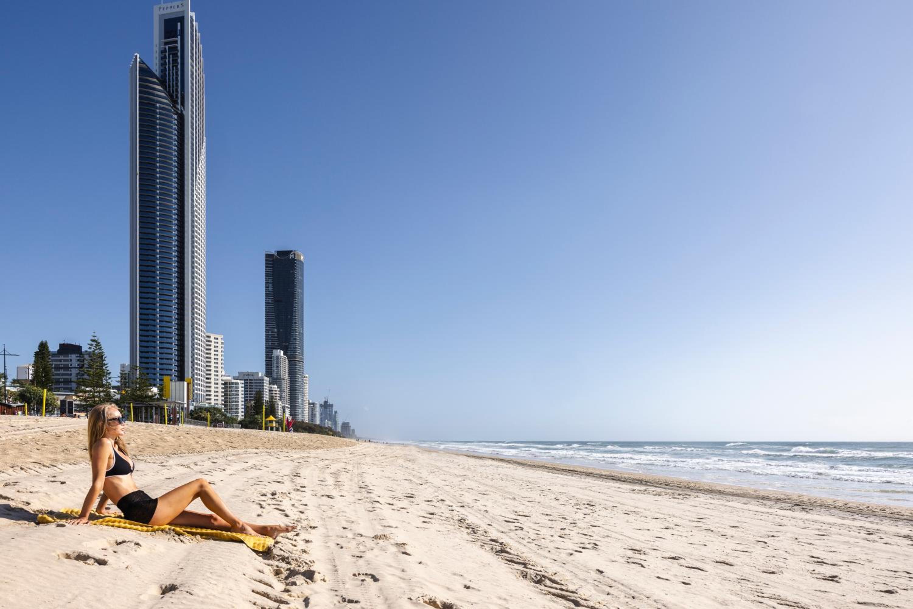 The Shores Surfers Paradise Apartments