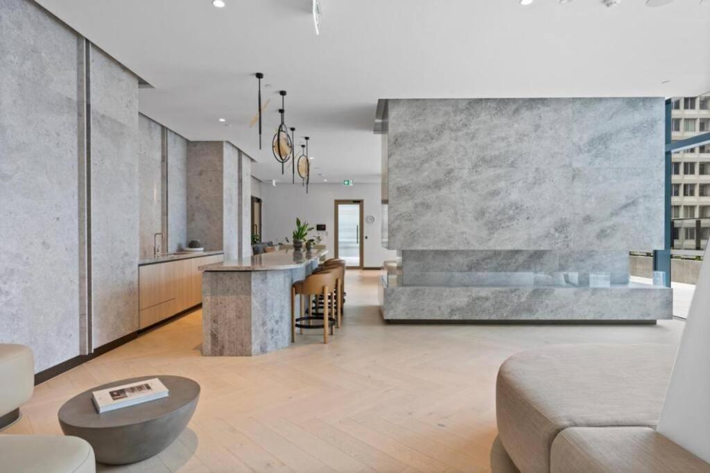 Hotel Sky Rise View And Outdoor Jacuzzi Cozy Stay