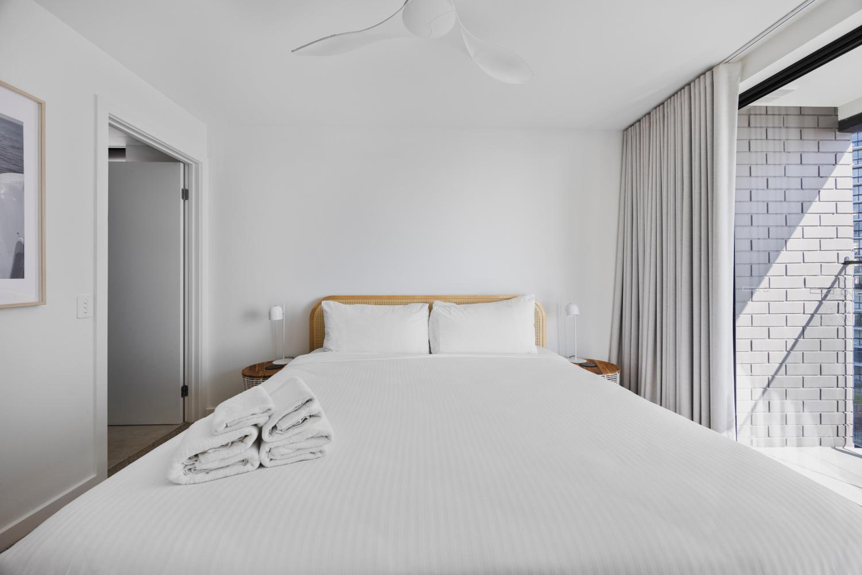 The Shores Surfers Paradise Apartments