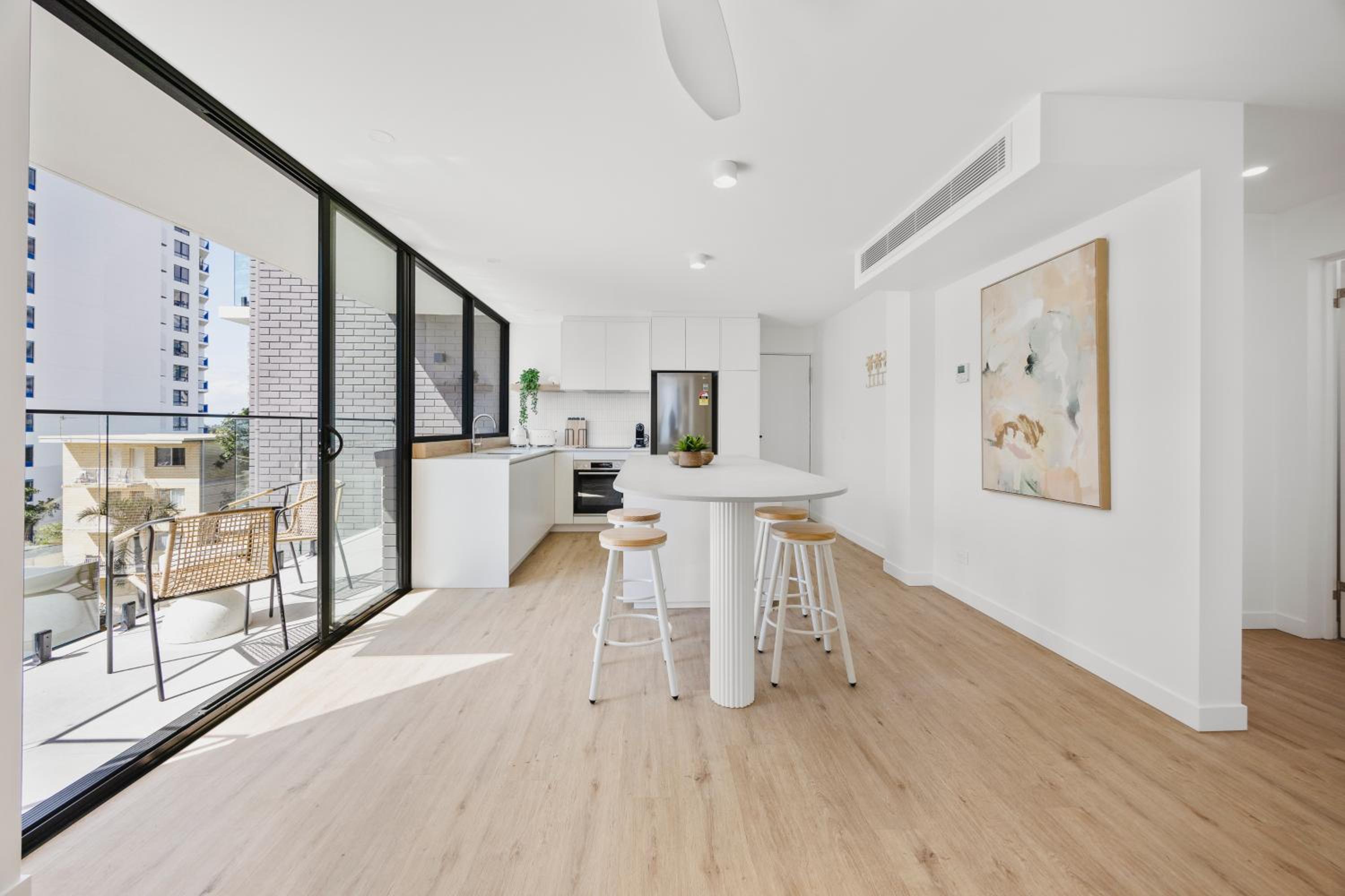 The Shores Surfers Paradise Apartments