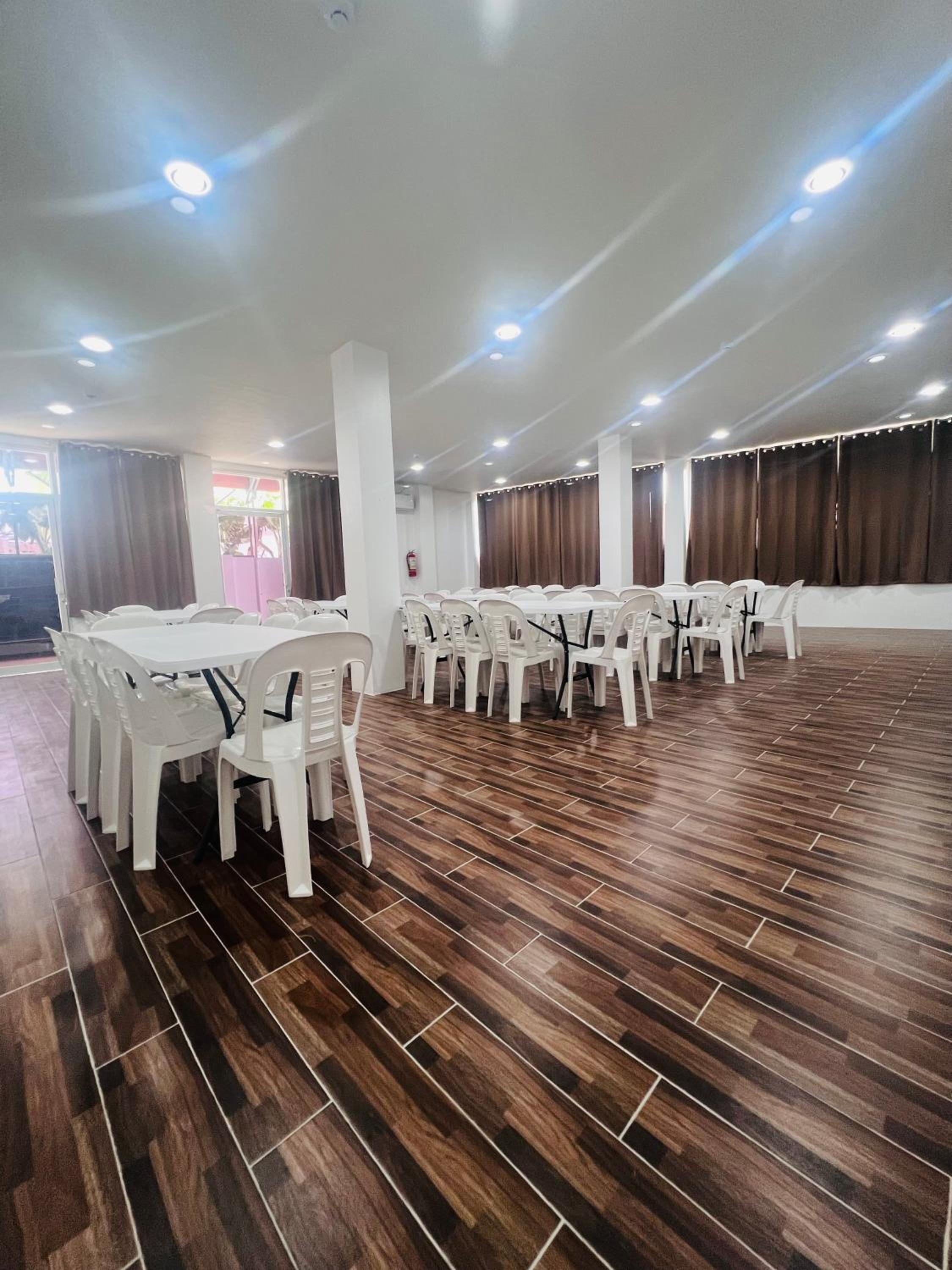 HearthStone Suite & Cafe view 4