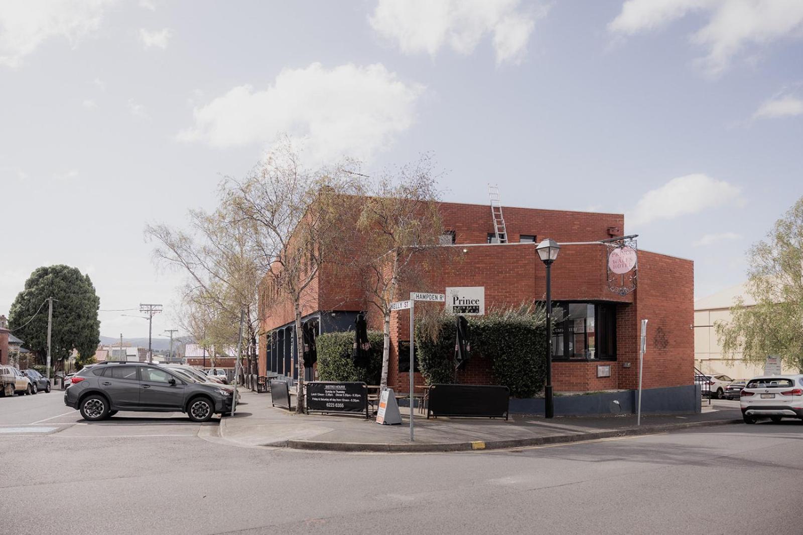 'Fifteen=' - Heritage Terrace in Battery Point