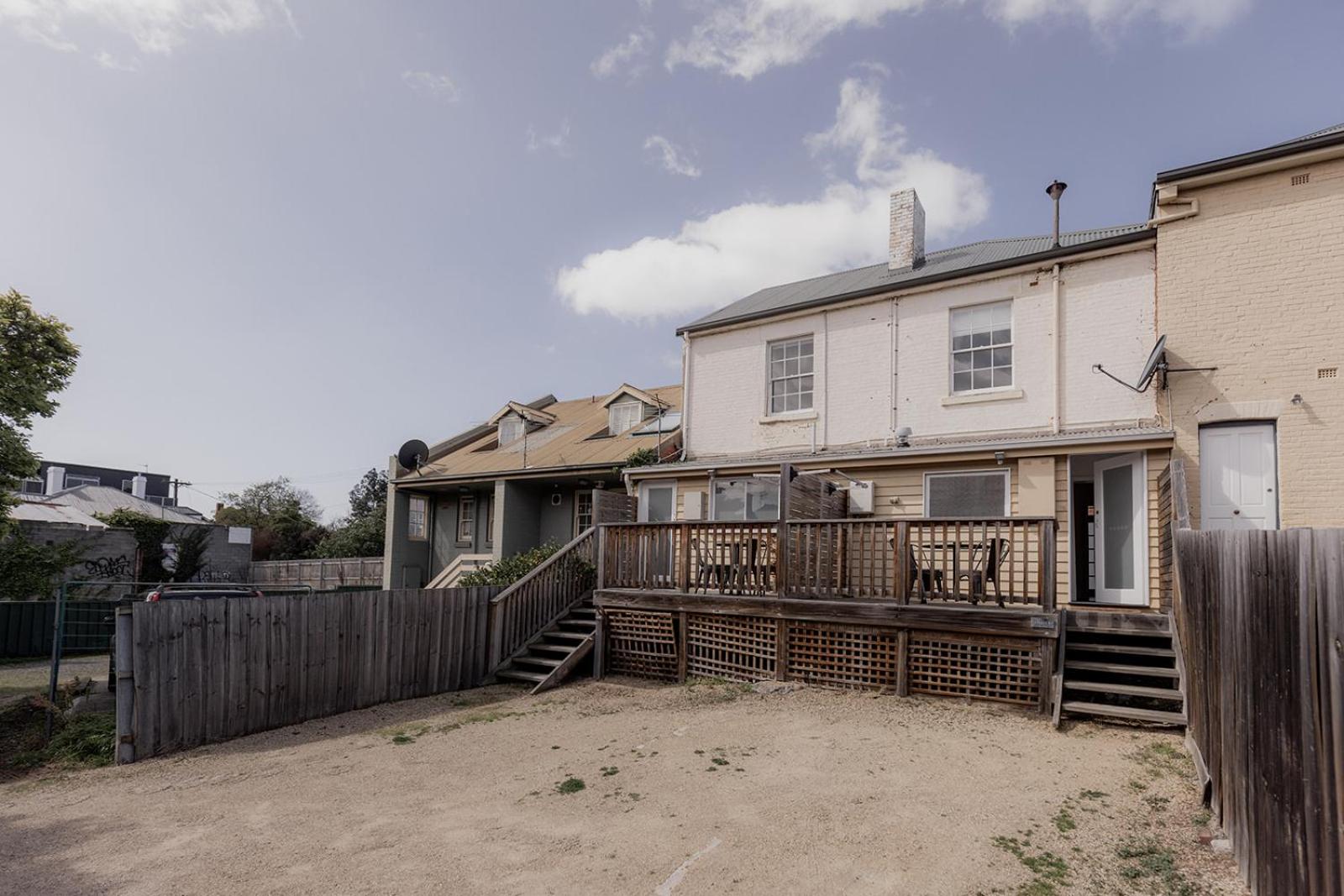 'Fifteen=' - Heritage Terrace in Battery Point