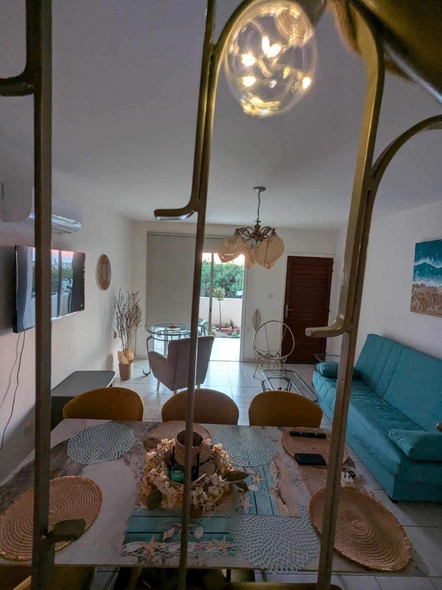 Arting Sea-A Dog friendly house