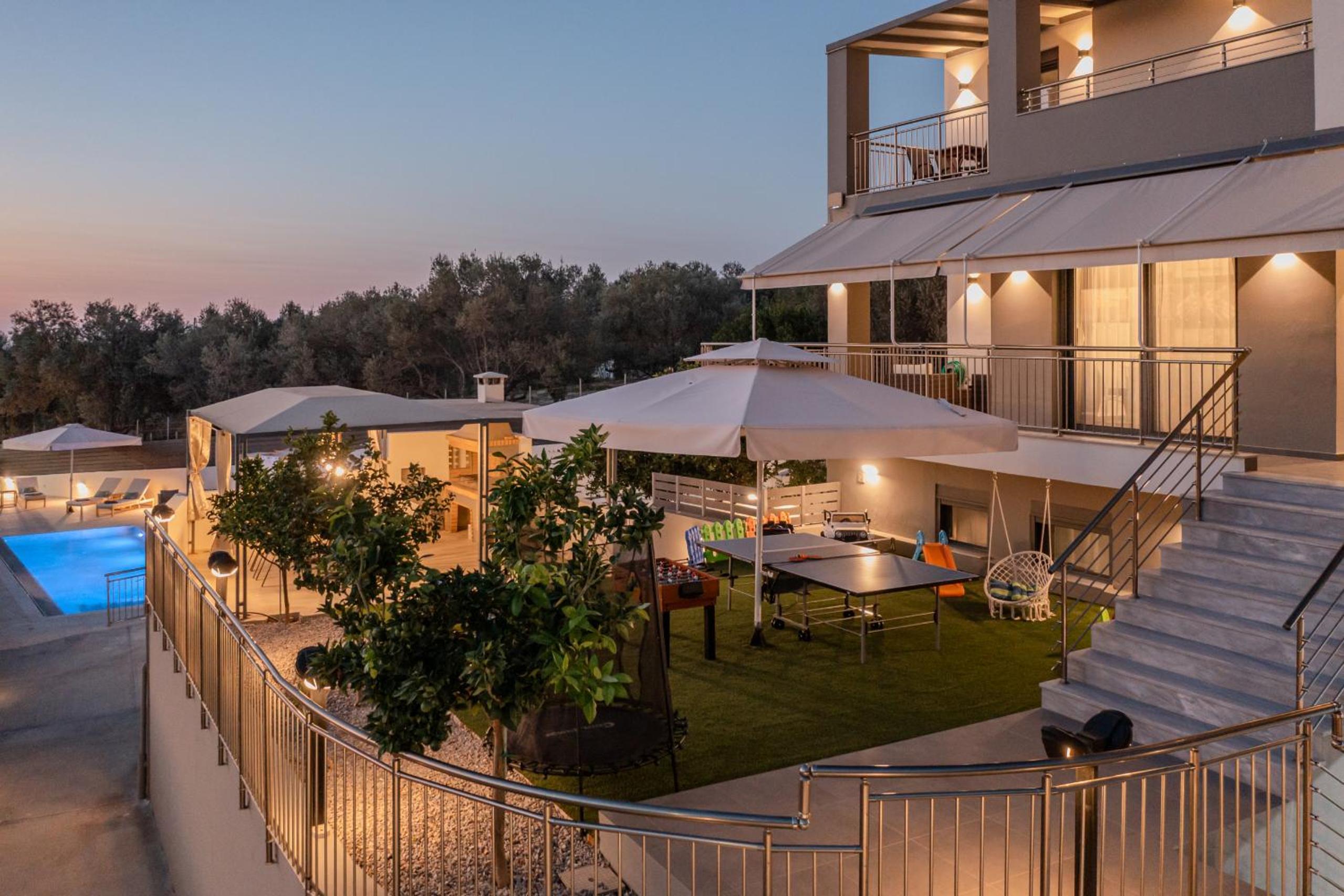 3As Luxury Villa with Heated Pool, Sauna and Gym view 3