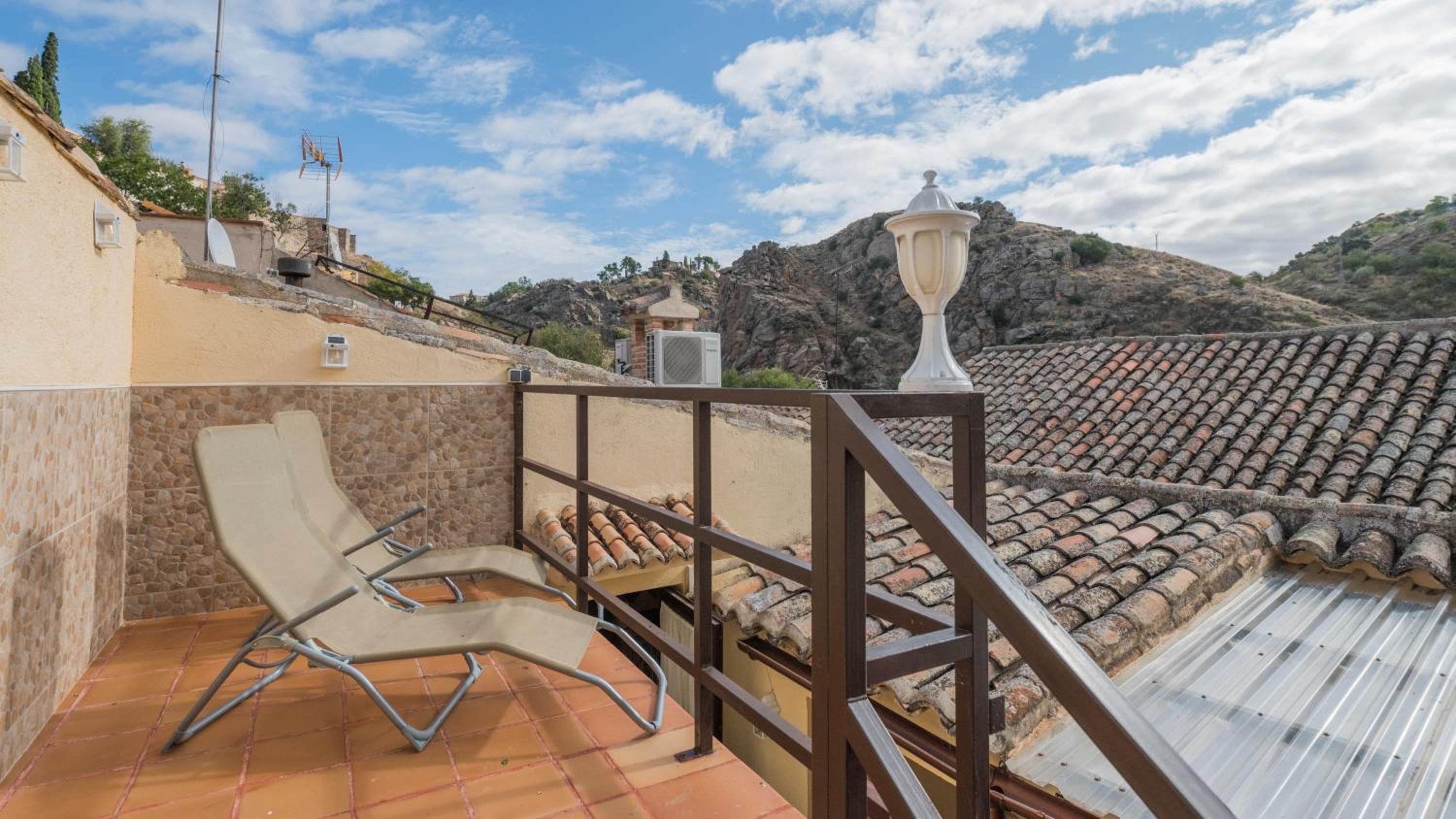 Casa de la Tahona by Toledo AP